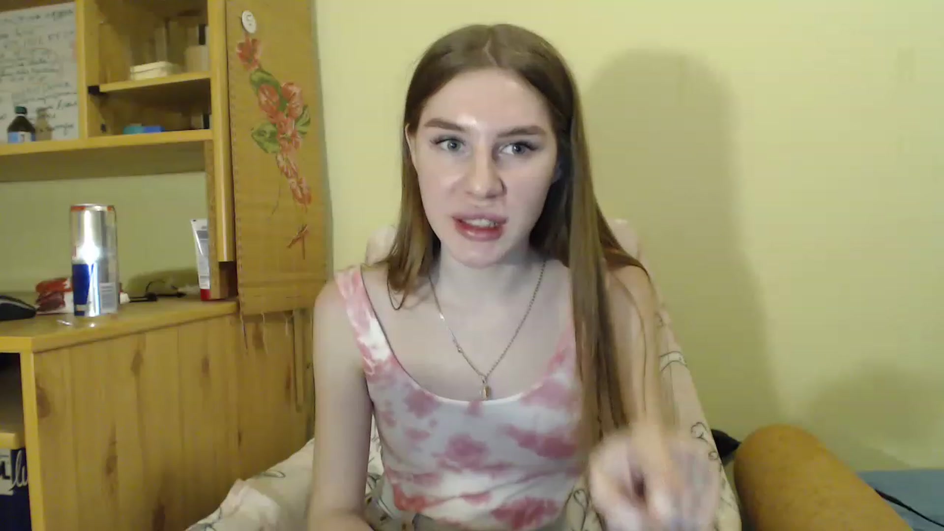Gallery image thumbnail from Vesnyshka's myfreecams stream on, 03/22/2023, 18:27 image 7 of 20