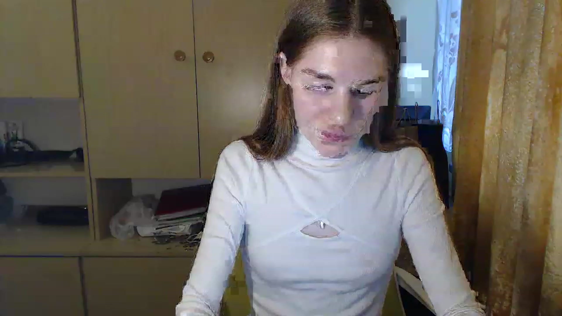 Gallery image thumbnail from Vesnyshka's myfreecams stream on, 03/30/2023, 15:42 image 18 of 20