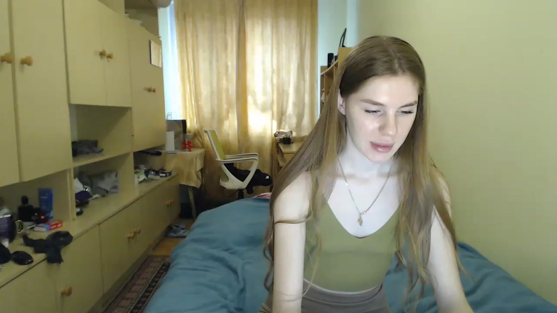 Gallery image thumbnail from Vesnyshka's myfreecams stream on, 04/05/2023, 13:16 image 20 of 20