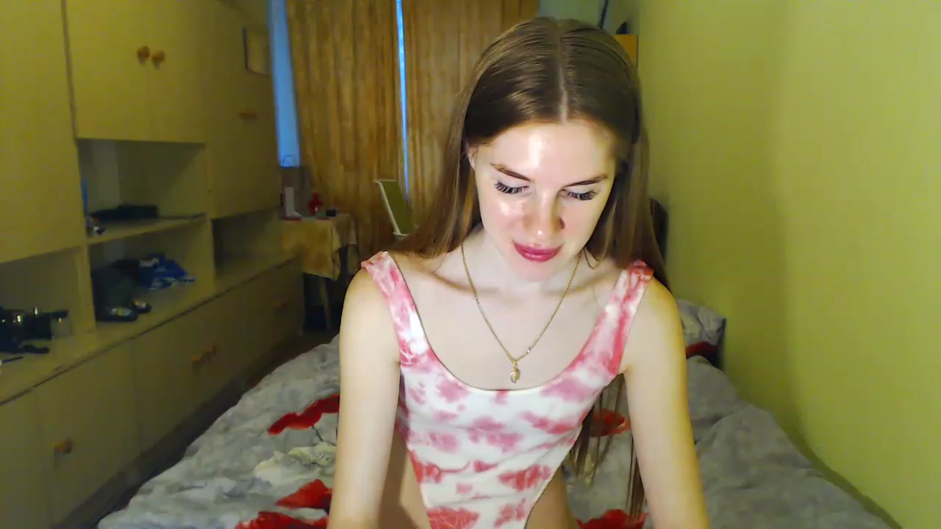 Gallery image thumbnail from Vesnyshka's myfreecams stream on, 05/07/2023, 17:47 image 14 of 20