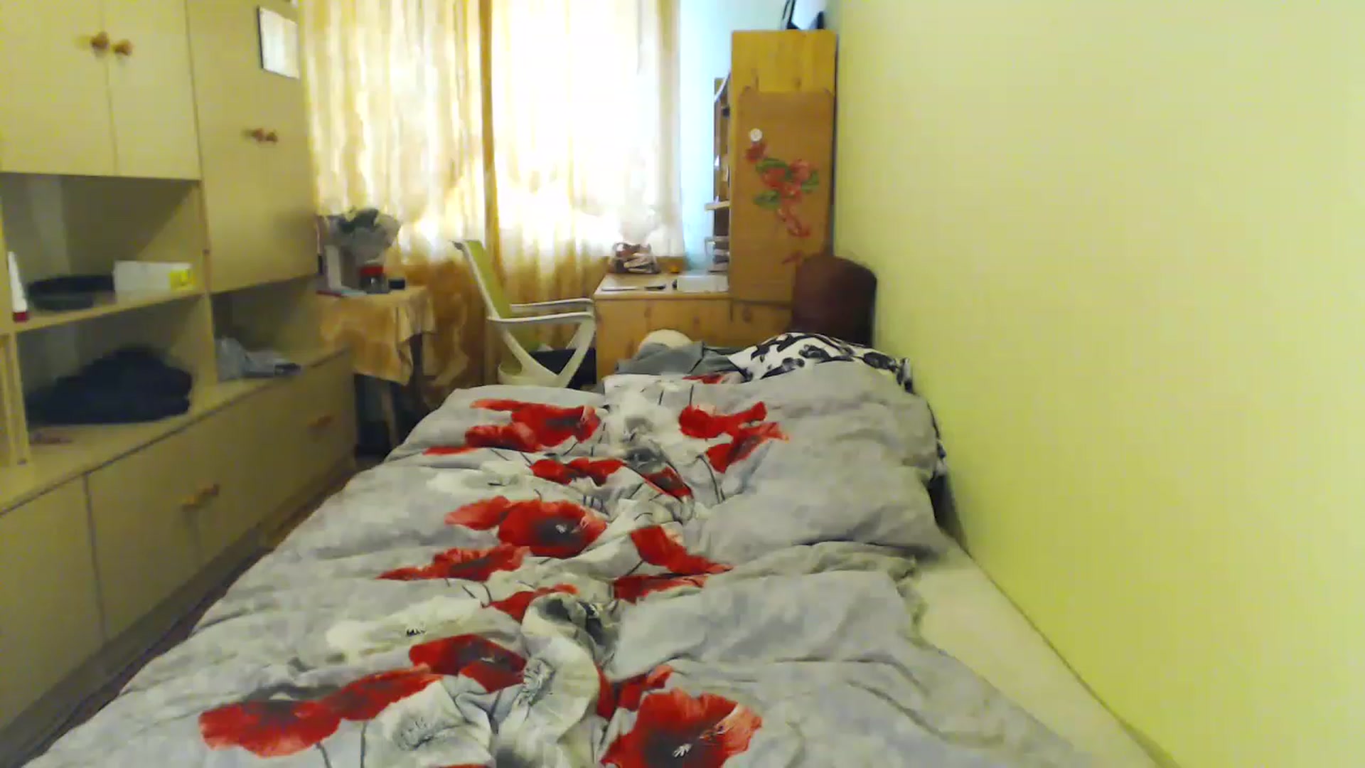 Gallery image thumbnail from Vesnyshka's myfreecams stream on, 06/04/2023, 18:24 image 6 of 20