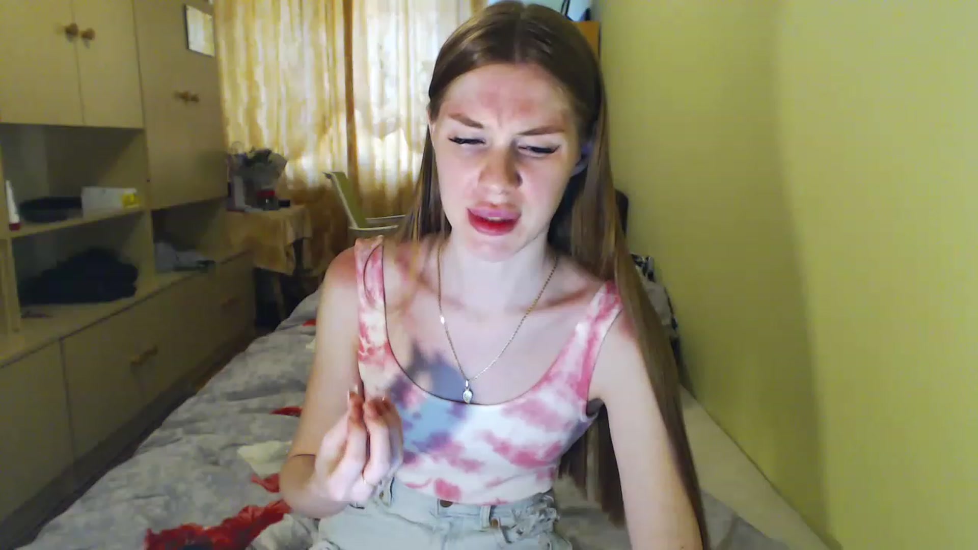 Gallery image thumbnail from Vesnyshka's myfreecams stream on, 06/04/2023, 18:24 image 11 of 20