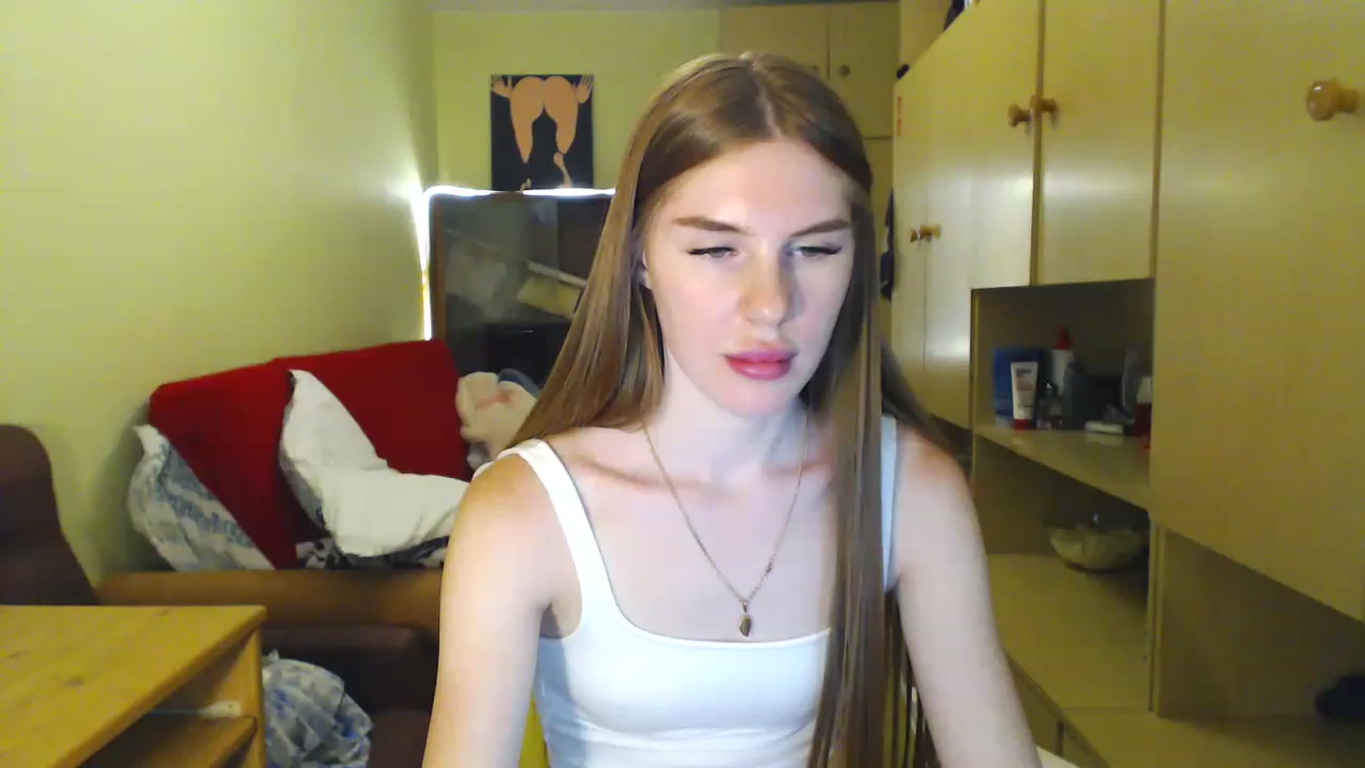 Gallery image thumbnail from Vesnyshka's myfreecams stream on, 06/11/2023, 17:58 image 19 of 20