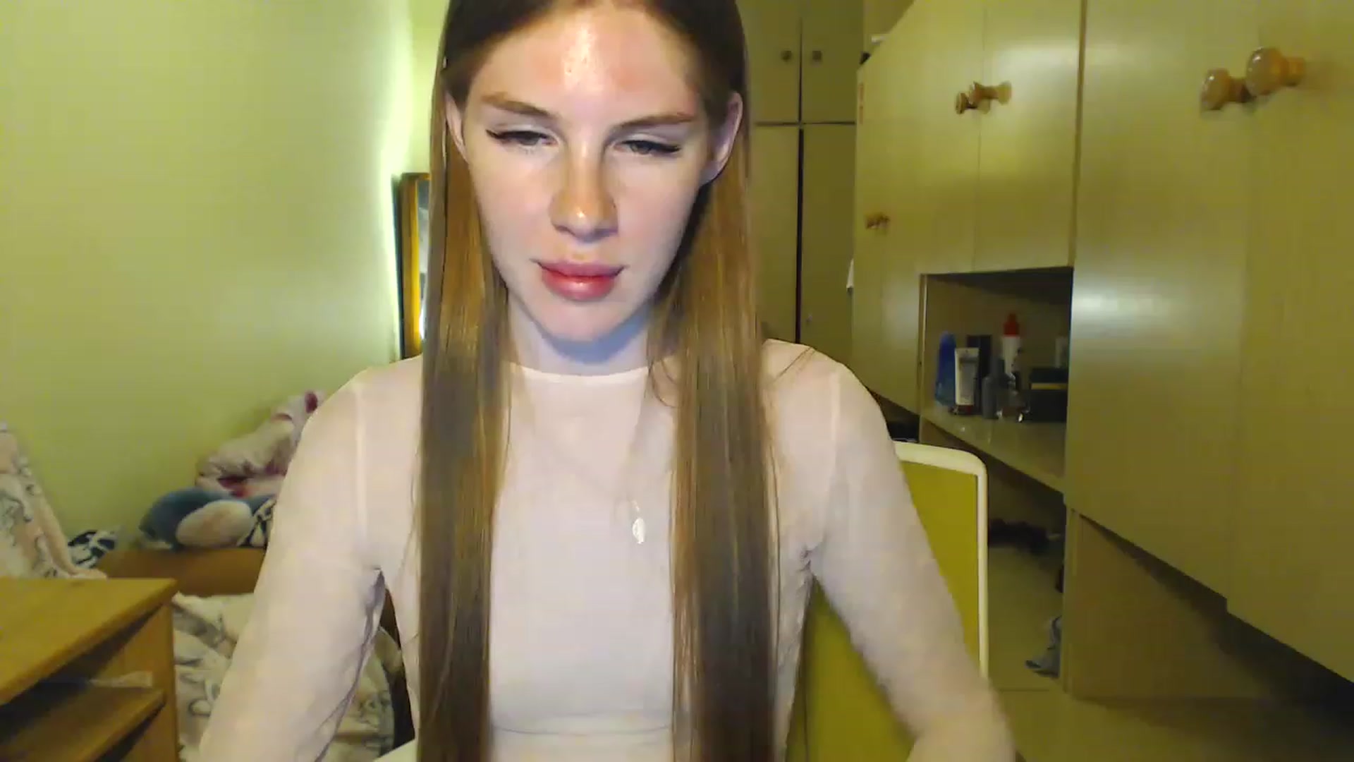 Gallery image thumbnail from Vesnyshka's myfreecams stream on, 06/22/2023, 19:07 image 8 of 20