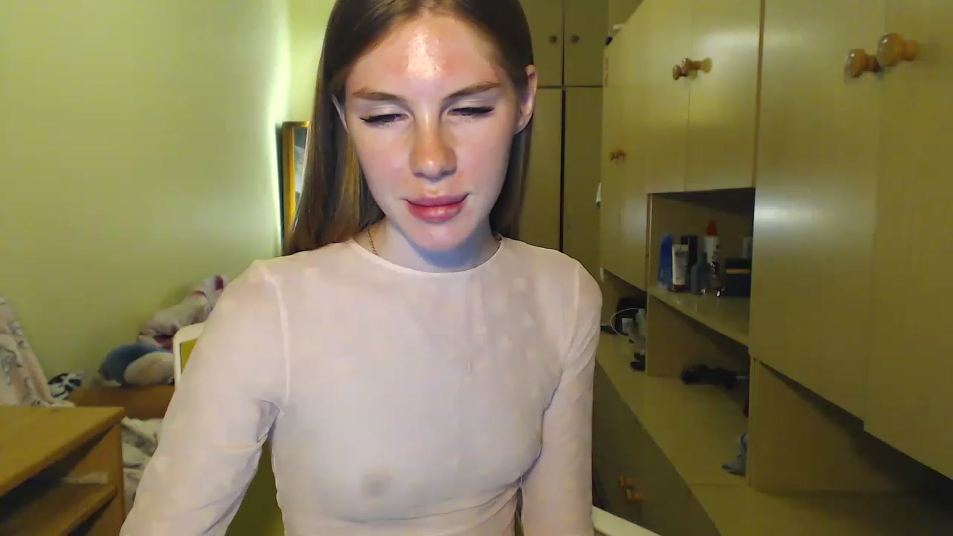 Gallery image thumbnail from Vesnyshka's myfreecams stream on, 06/22/2023, 19:07 image 13 of 20