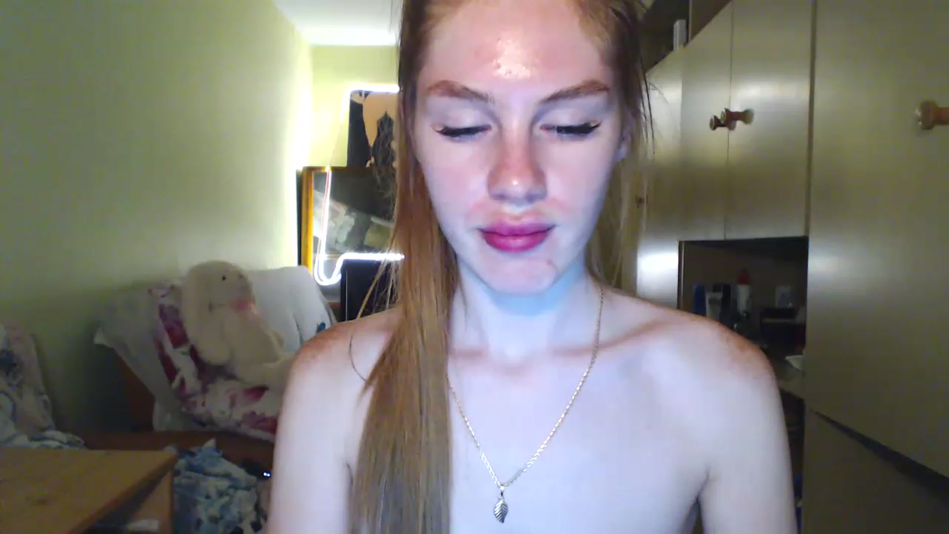 Gallery image thumbnail from Vesnyshka's myfreecams stream on, 07/04/2023, 21:04 image 13 of 20