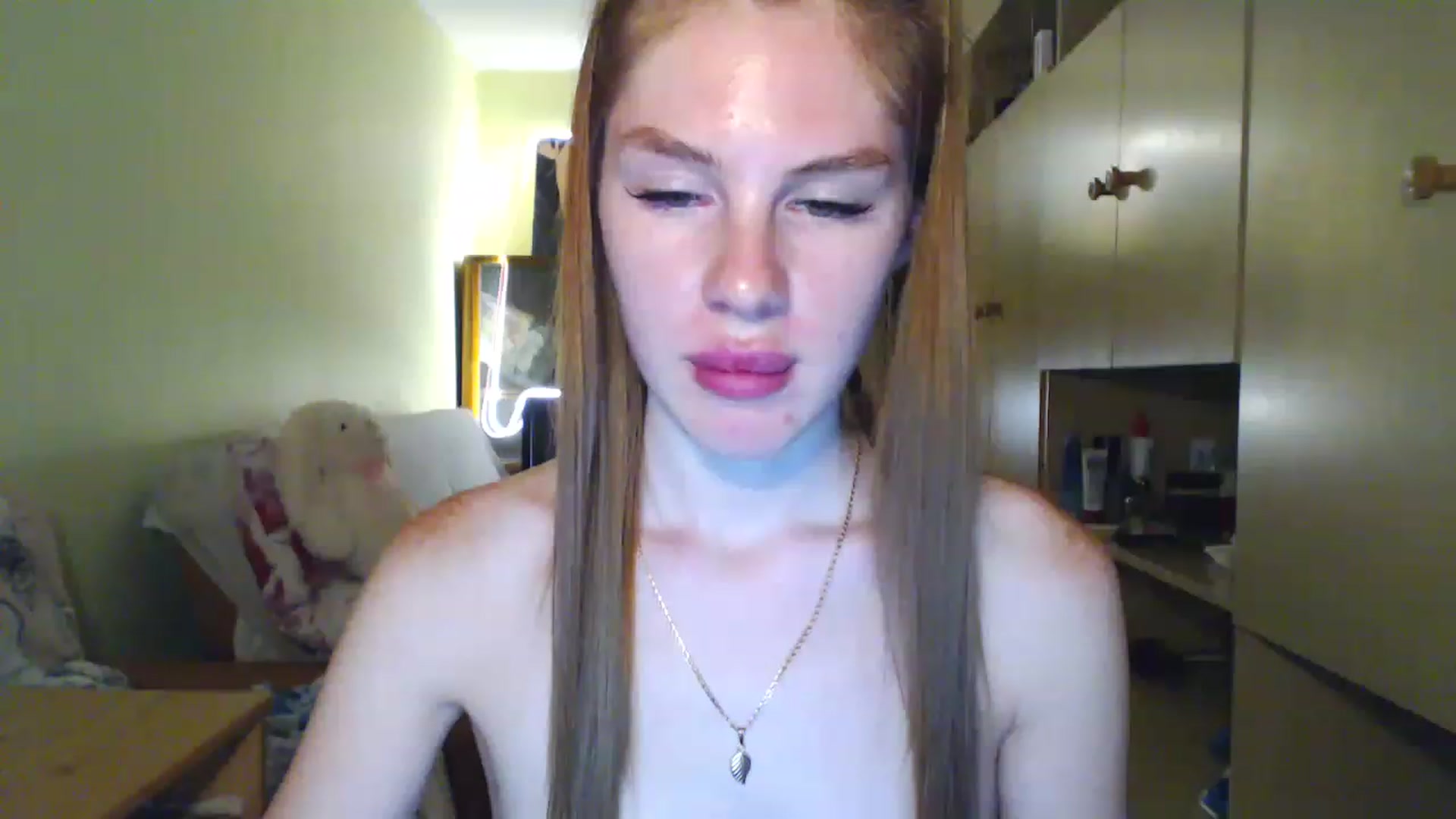 Gallery image thumbnail from Vesnyshka's myfreecams stream on, 07/04/2023, 21:04 image 20 of 20