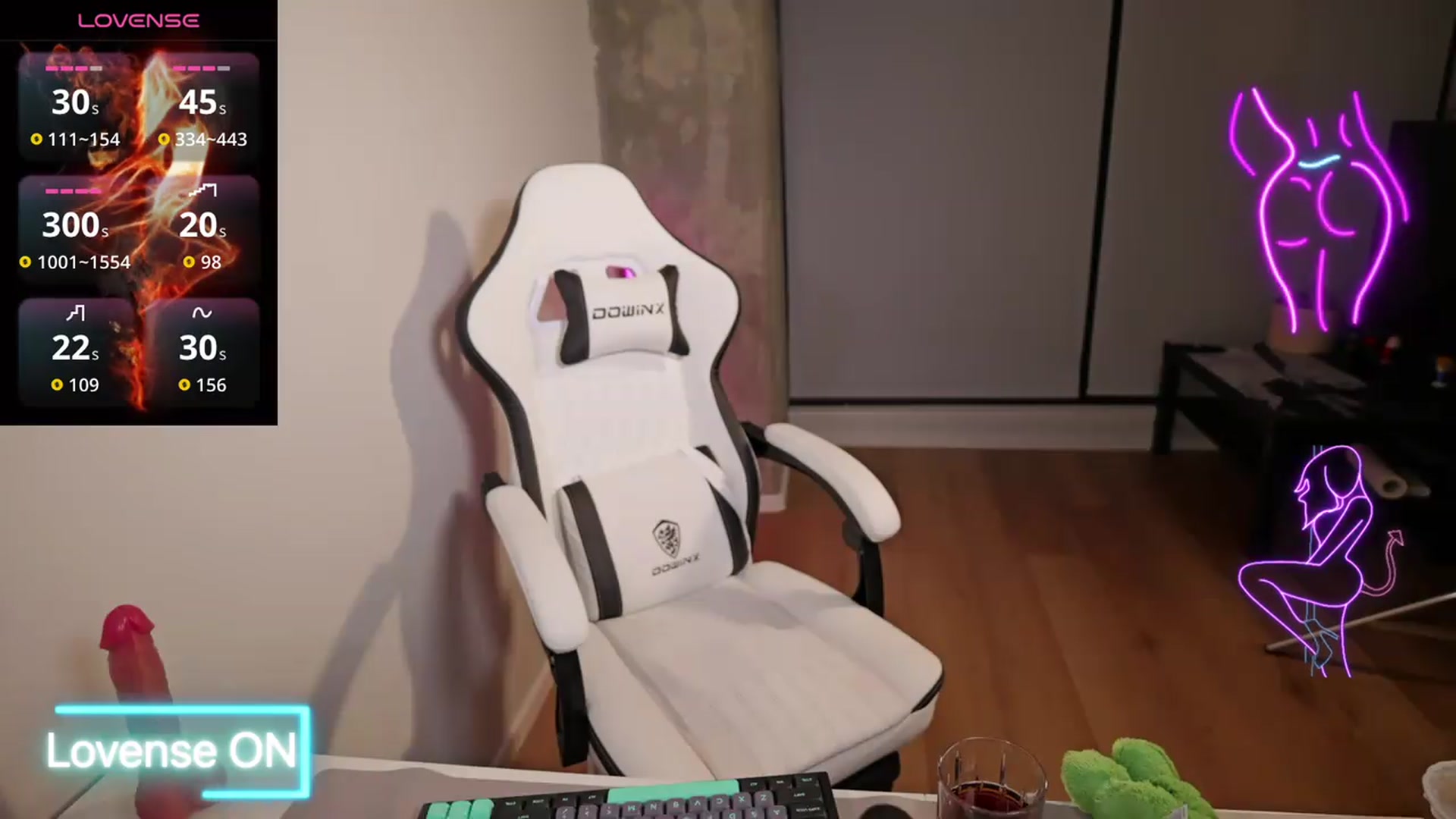 Gallery image thumbnail from Vesnyshka_'s myfreecams stream on, 05/31/2026, 04:57 image 13 of 20
