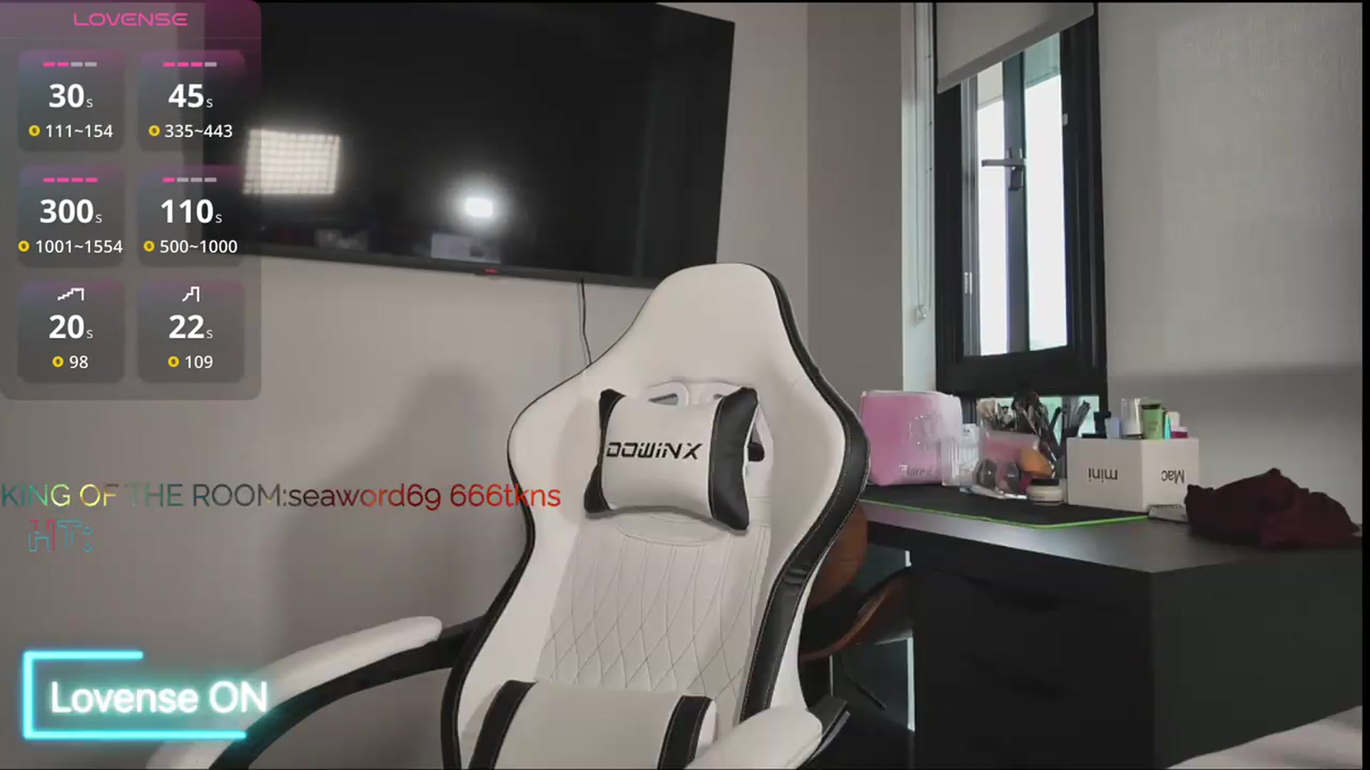 Gallery image thumbnail from Vesnyshka_'s myfreecams stream on, 07/21/2026, 03:57 image 13 of 20