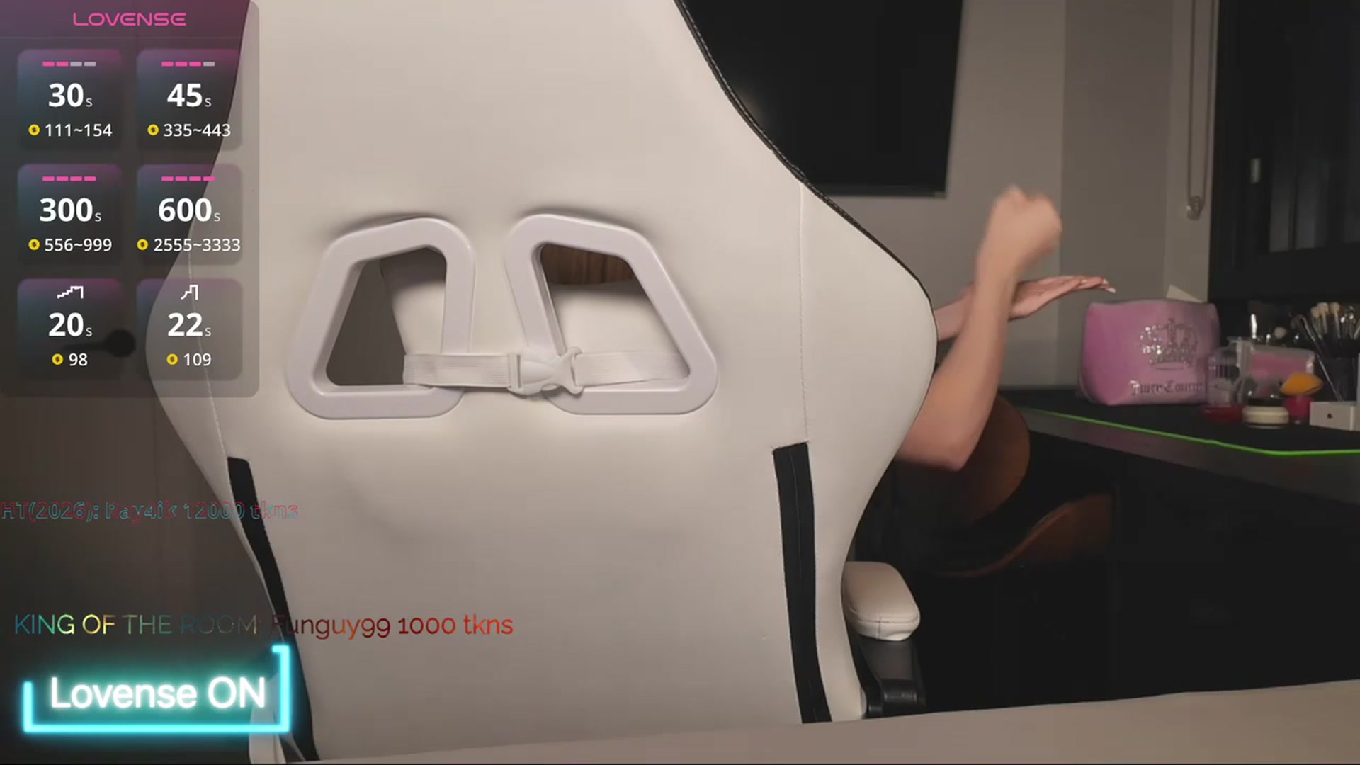 Gallery image thumbnail from Vesnyshka_'s myfreecams stream on, 08/14/2026, 04:54 image 16 of 20