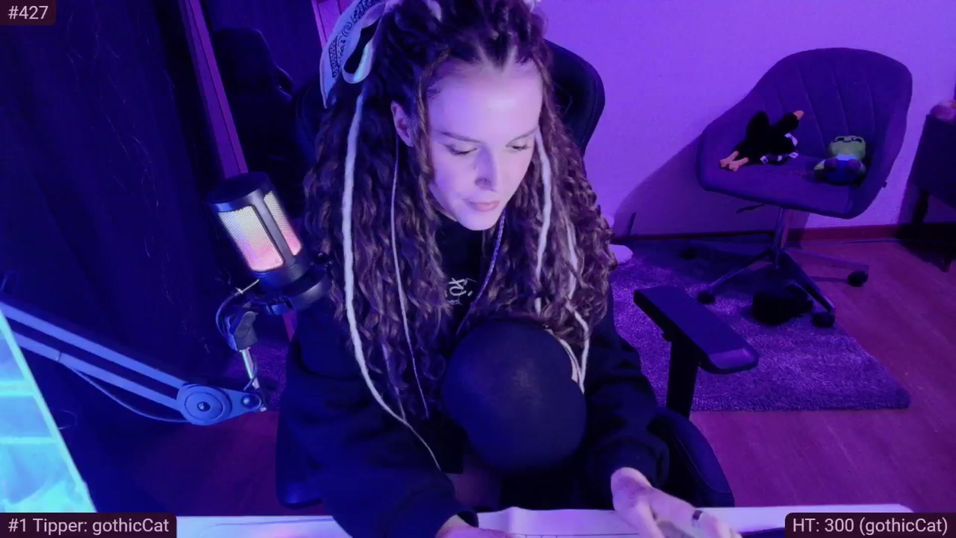 Gallery image thumbnail from VexKys's myfreecams stream on, 05/12/2024, 20:59 image 15 of 20