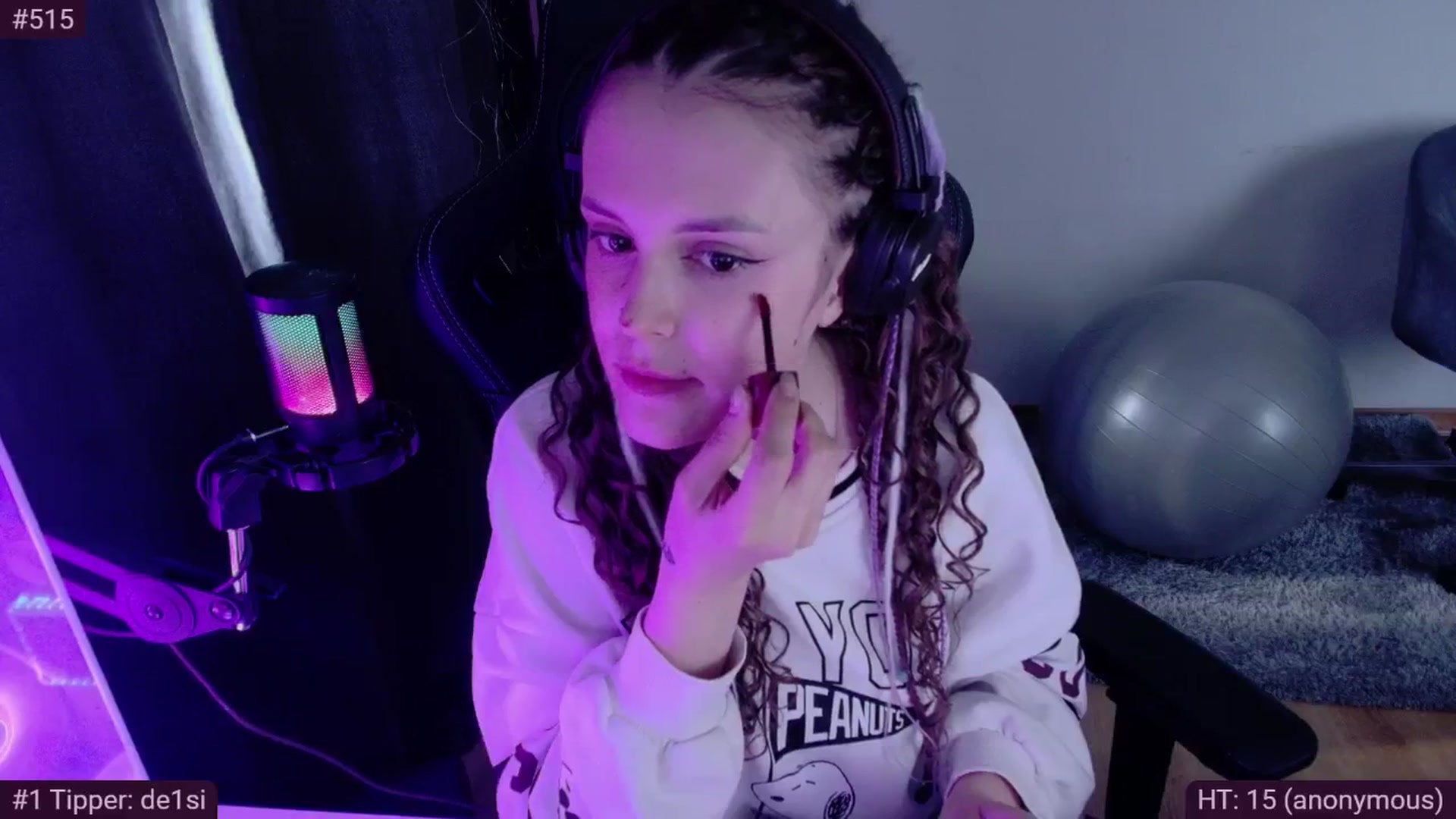 Gallery image thumbnail from VexKys's myfreecams stream on, 05/19/2024, 16:12 image 3 of 20