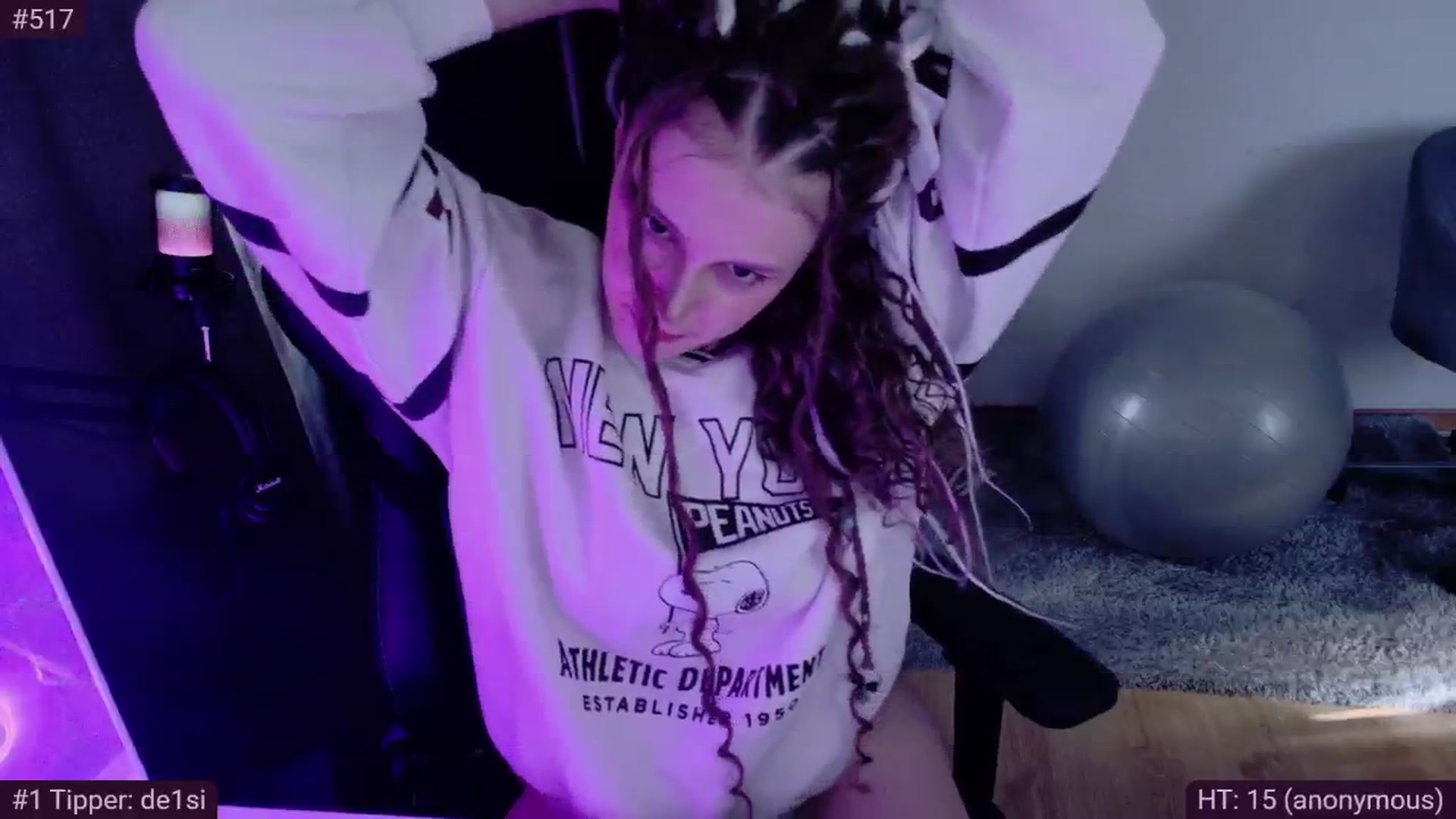 Gallery image thumbnail from VexKys's myfreecams stream on, 05/19/2024, 16:12 image 4 of 20