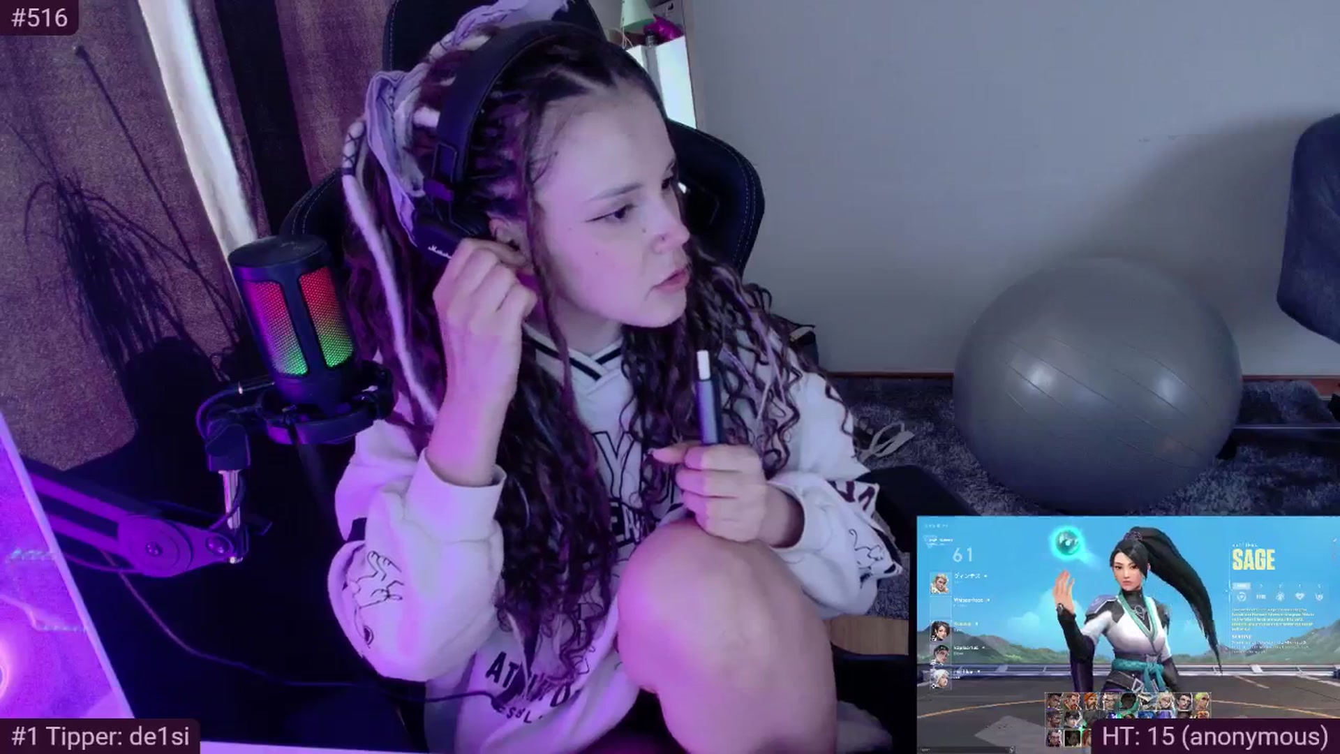Gallery image thumbnail from VexKys's myfreecams stream on, 05/19/2024, 16:12 image 10 of 20