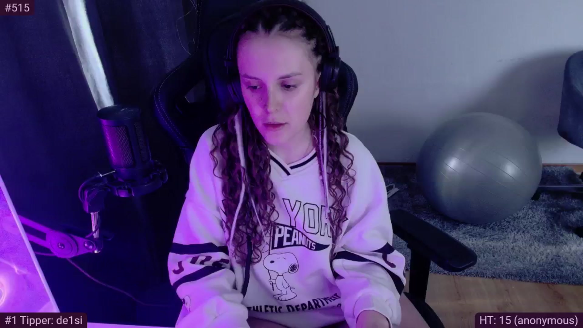 Gallery image thumbnail from VexKys's myfreecams stream on, 05/19/2024, 16:12 image 1 of 20