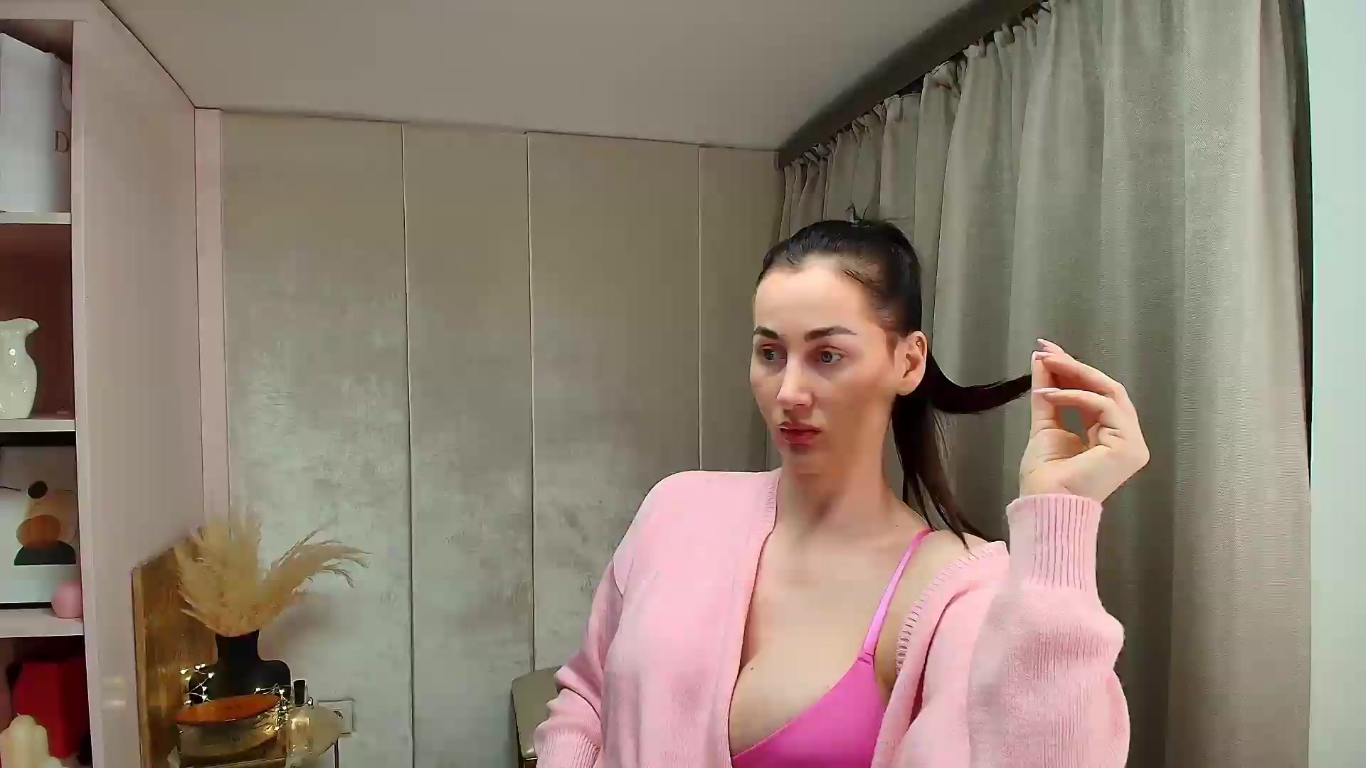 Gallery image thumbnail from Vexyra's myfreecams stream on, 05/14/2026, 20:27 image 14 of 20