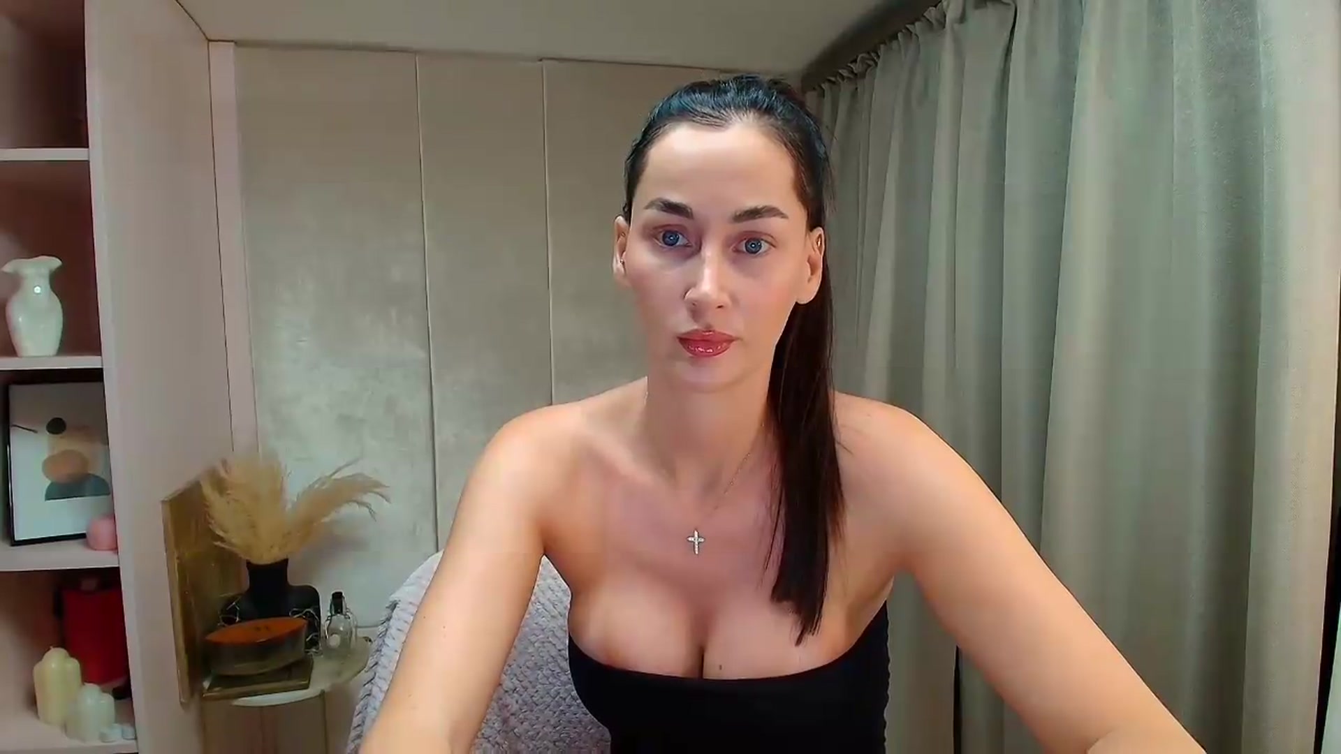 Gallery image thumbnail from Vexyra's myfreecams stream on, 07/02/2026, 22:11 image 9 of 20