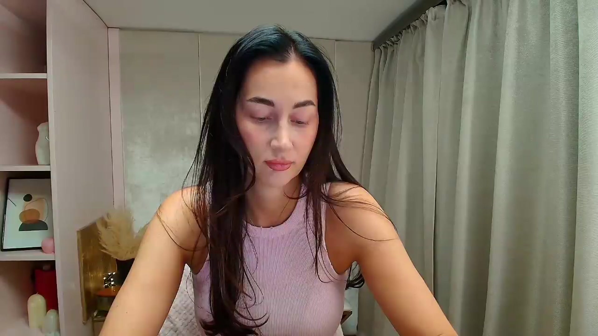 Gallery image thumbnail from Vexyra's myfreecams stream on, 08/21/2026, 14:13 image 14 of 20