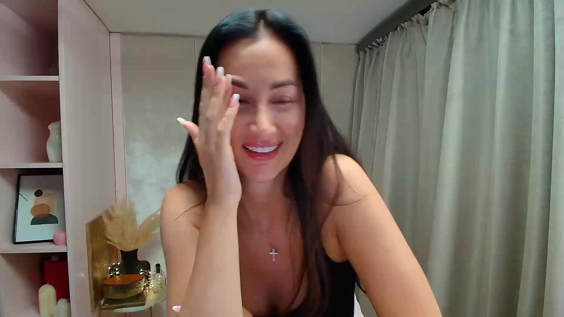 Gallery image thumbnail from Vexyra's myfreecams stream on, 08/25/2026, 20:26 image 12 of 20