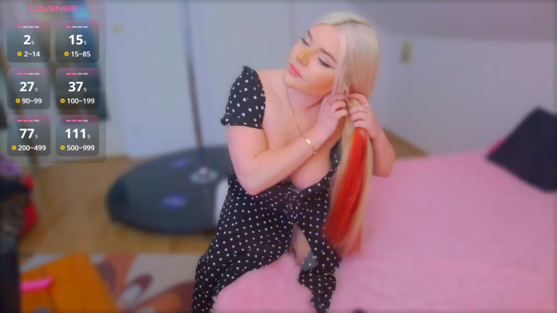 Gallery image thumbnail from ViTargaryen's myfreecams stream on, 05/26/2025, 06:01 image 11 of 20