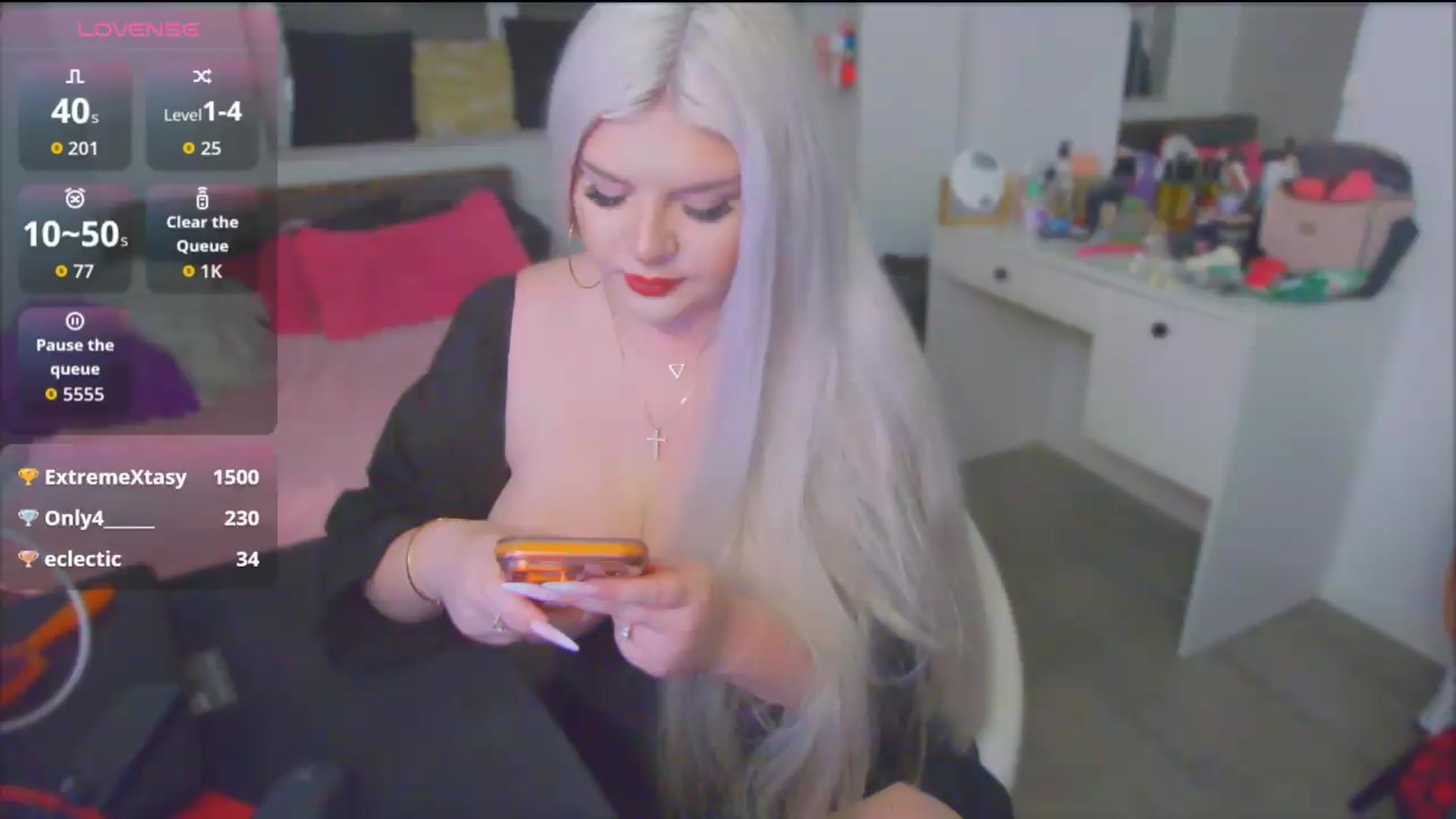 Gallery image thumbnail from ViTargaryen's myfreecams stream on, 08/27/2026, 04:13 image 16 of 20