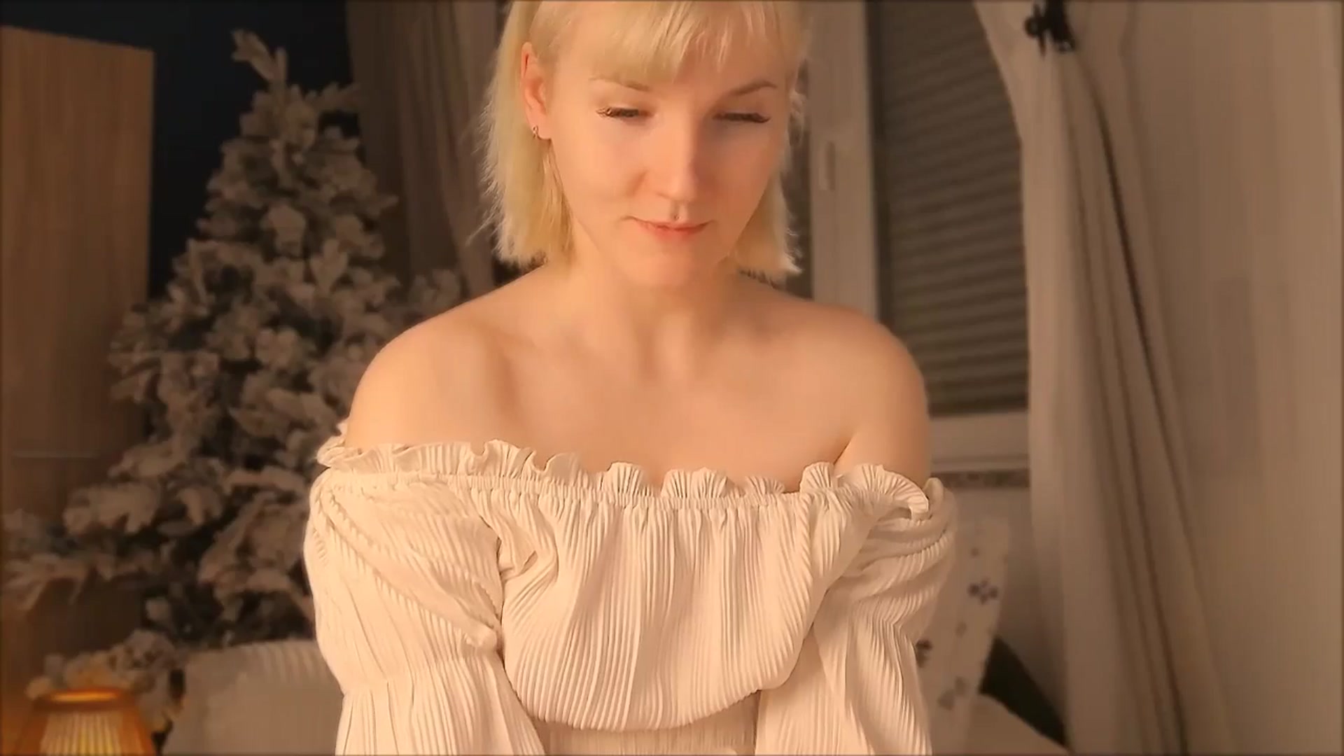 Gallery image thumbnail from ViTheGoddess's myfreecams stream on, 01/07/2026, 17:34 image 11 of 20