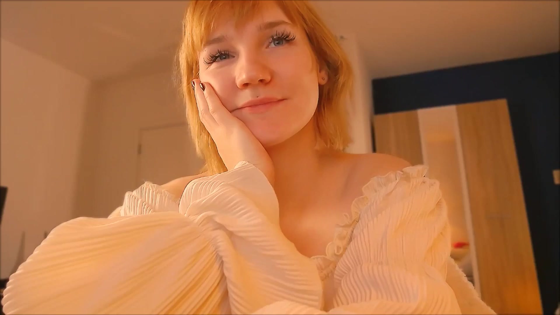 Gallery image thumbnail from ViTheGoddess's myfreecams stream on, 01/28/2026, 18:27 image 12 of 20