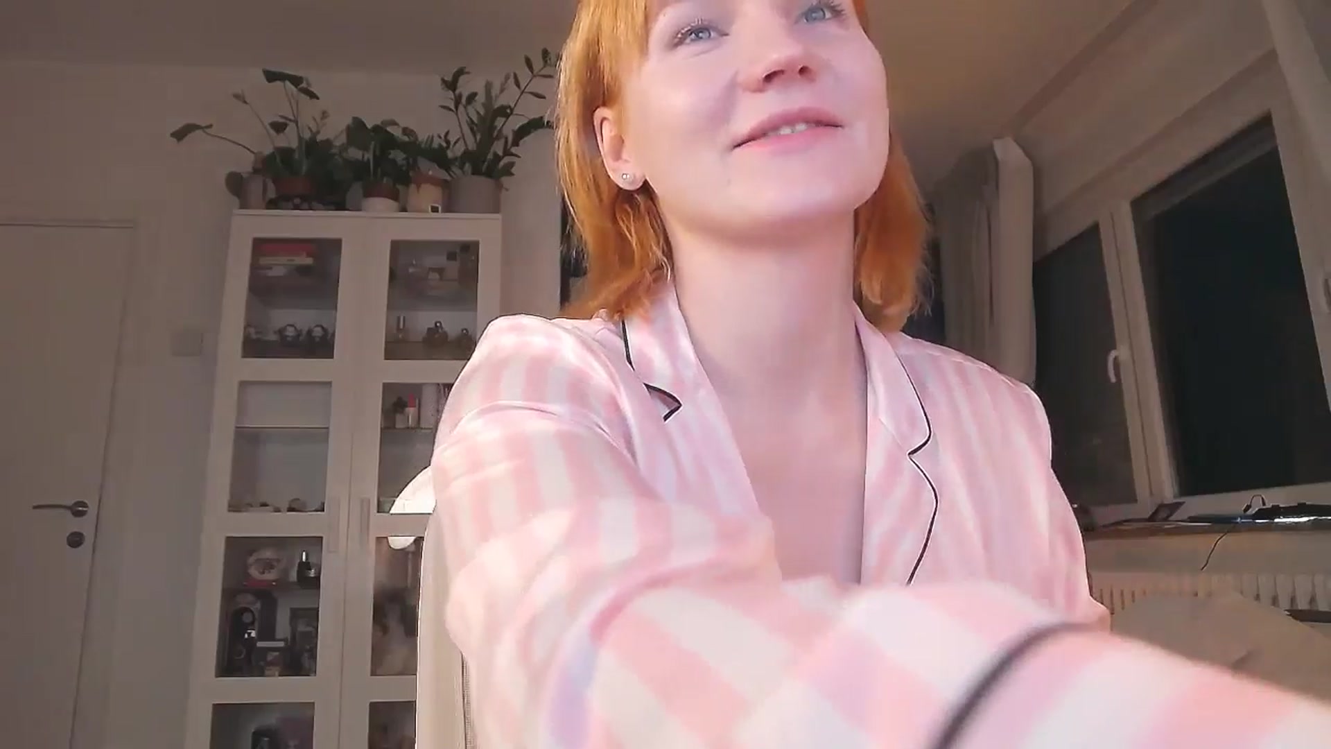 Gallery image thumbnail from ViTheGoddess's myfreecams stream on, 02/21/2026, 19:21 image 16 of 20