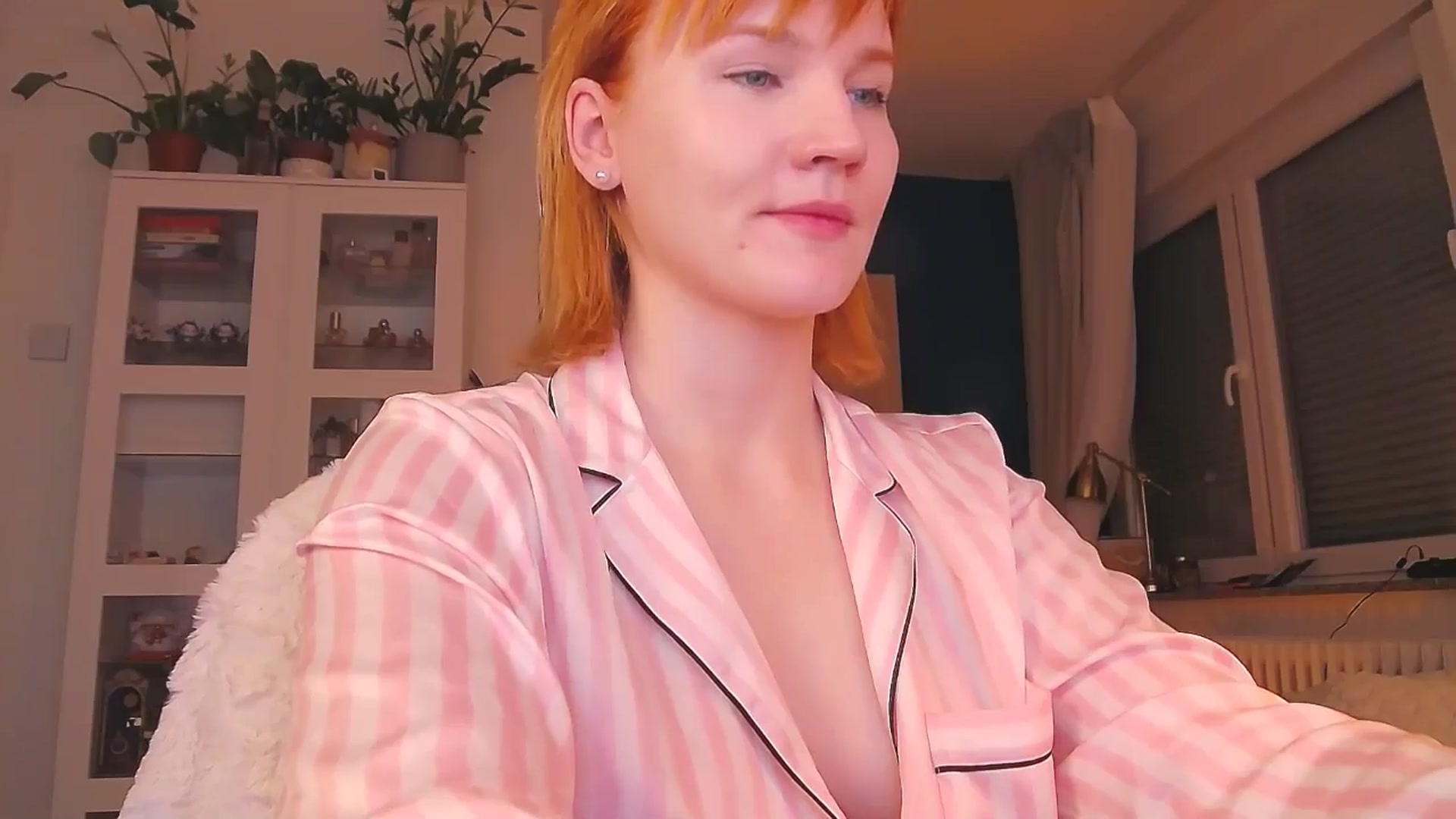 Gallery image thumbnail from ViTheGoddess's myfreecams stream on, 02/22/2026, 07:21 image 5 of 20