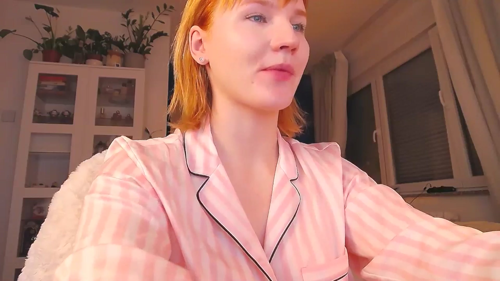 Gallery image thumbnail from ViTheGoddess's myfreecams stream on, 02/22/2026, 07:21 image 16 of 20