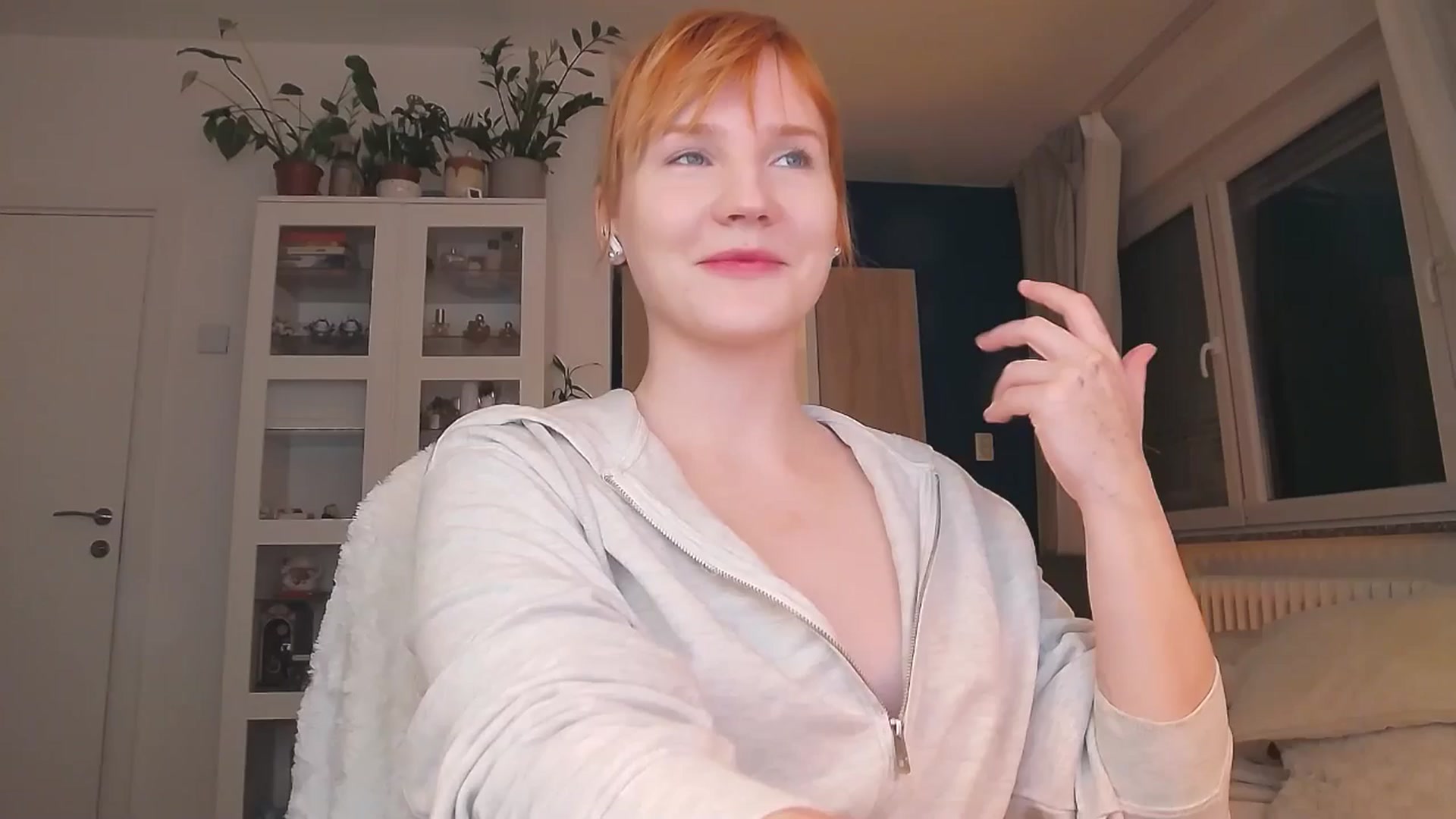 Gallery image thumbnail from ViTheGoddess's myfreecams stream on, 02/27/2026, 19:29 image 1 of 20