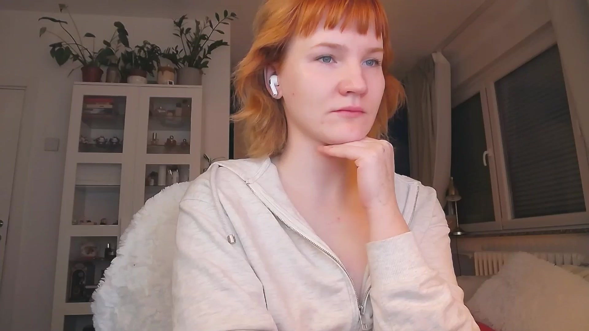Gallery image thumbnail from ViTheGoddess's myfreecams stream on, 03/03/2026, 07:08 image 2 of 20
