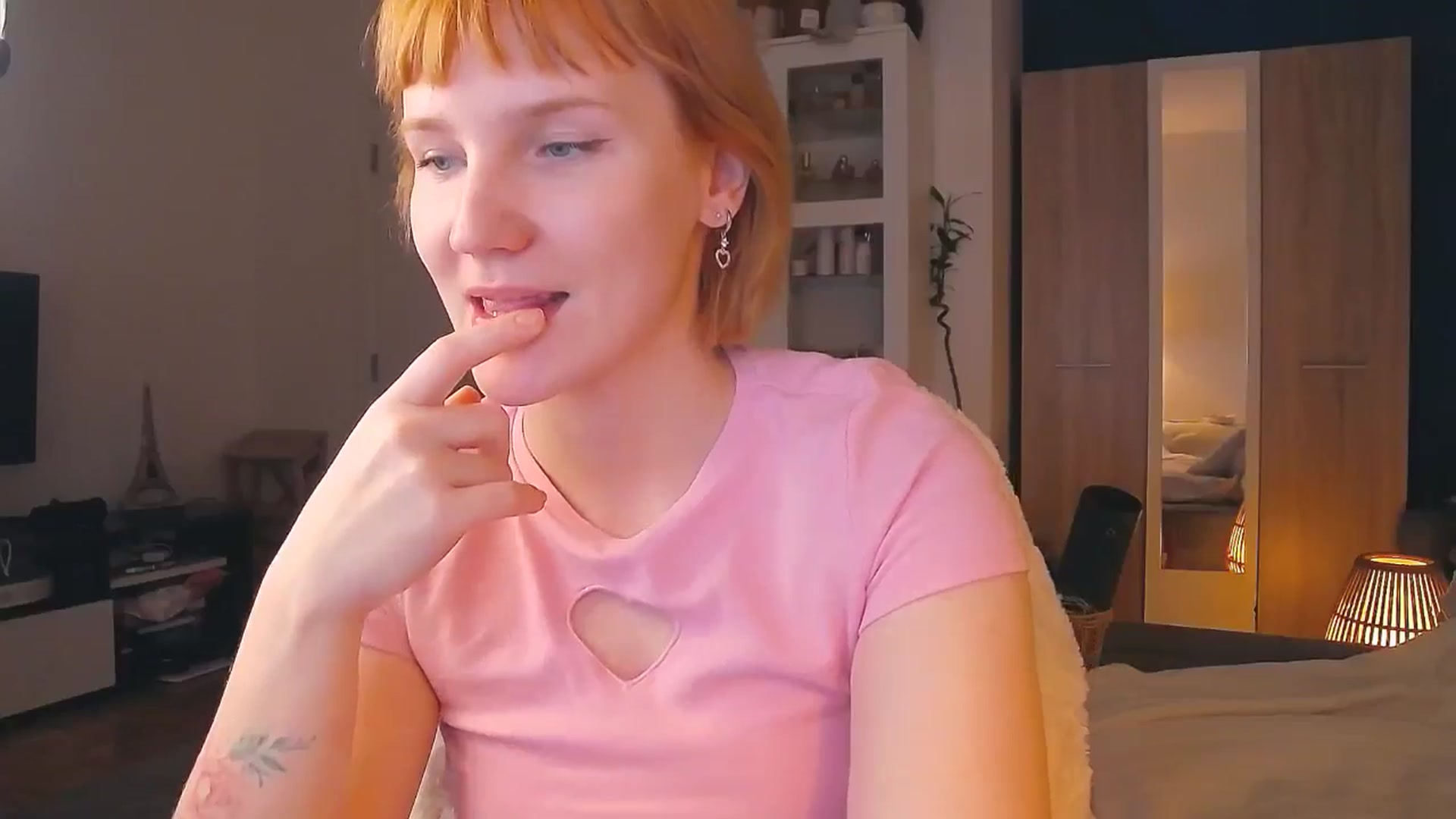 Gallery image thumbnail from ViTheGoddess's myfreecams stream on, 03/08/2026, 08:30 image 16 of 20