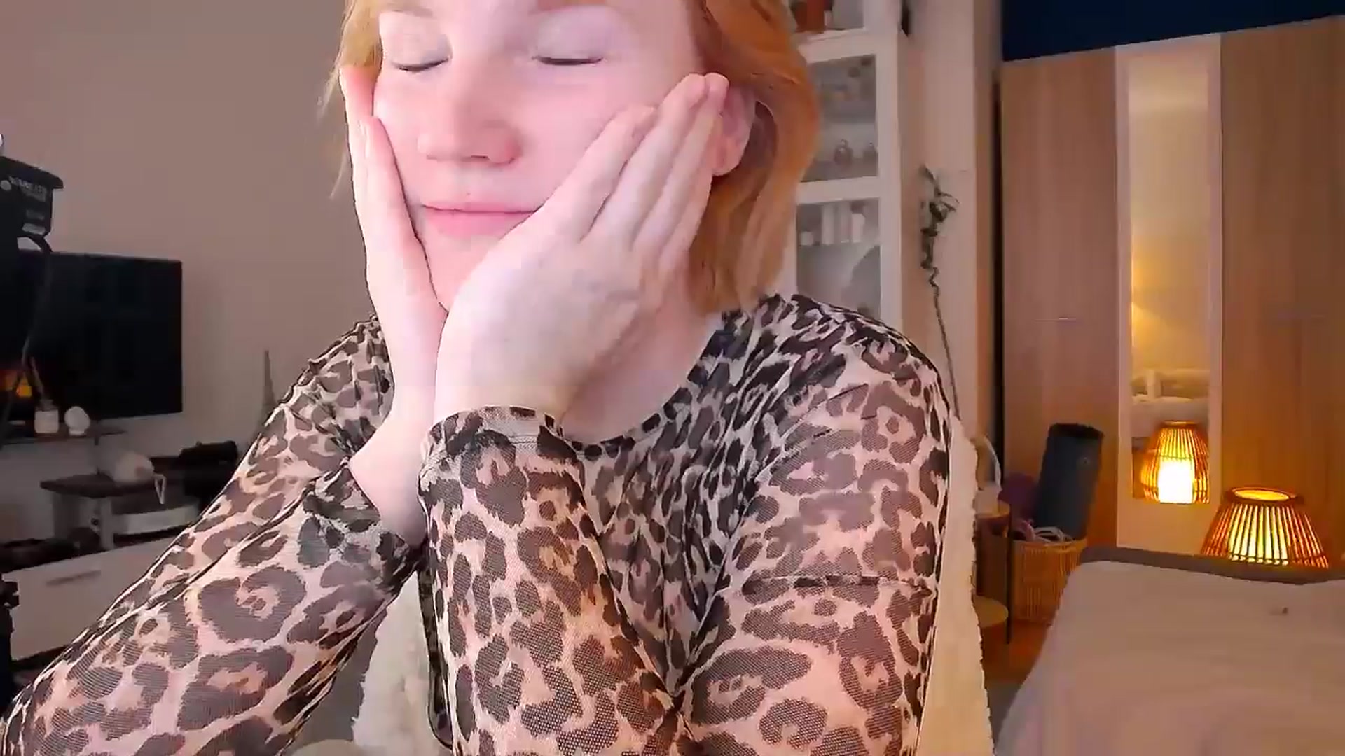 Gallery image thumbnail from ViTheGoddess's myfreecams stream on, 03/13/2026, 06:26 image 19 of 20