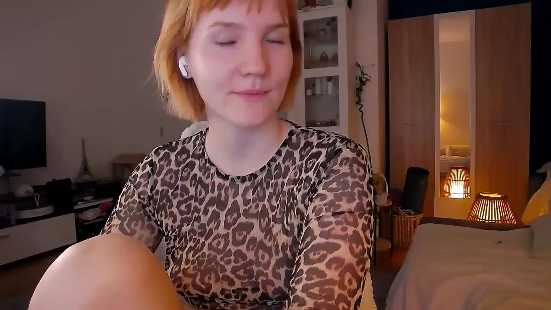Gallery image thumbnail from ViTheGoddess's myfreecams stream on, 03/13/2026, 06:26 image 16 of 20