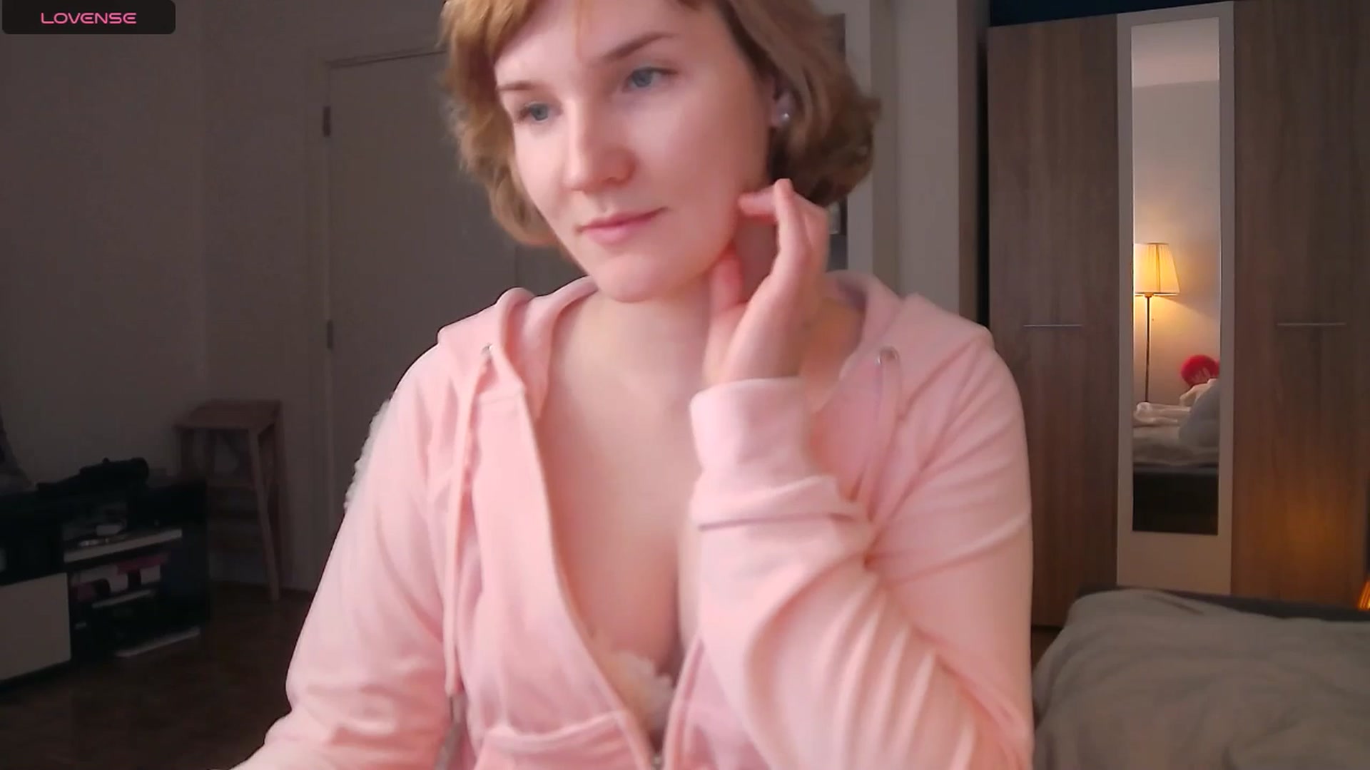 Gallery image thumbnail from ViTheGoddess's myfreecams stream on, 03/27/2026, 19:22 image 4 of 20
