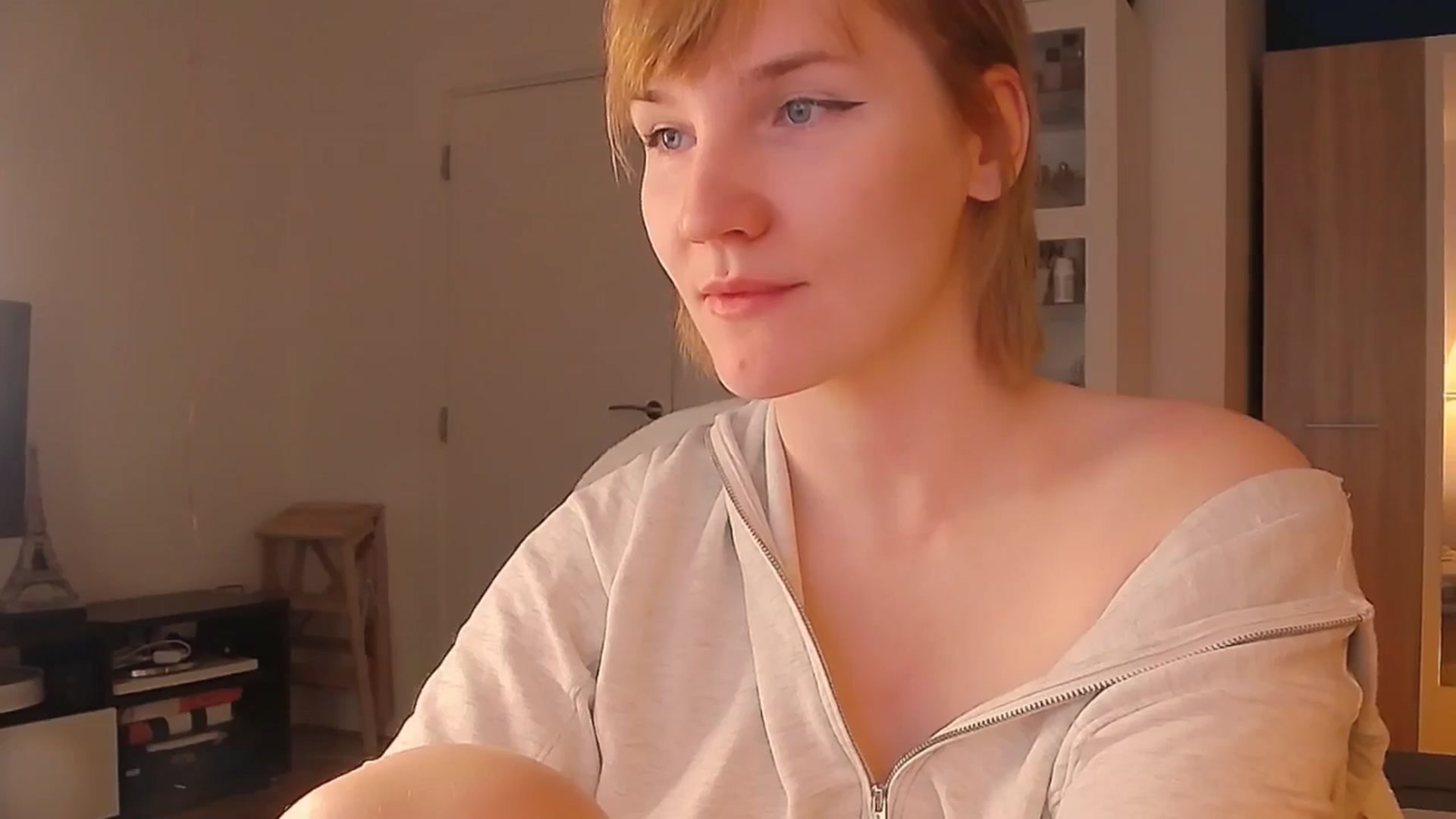 Gallery image thumbnail from ViTheGoddess's myfreecams stream on, 04/08/2026, 21:38 image 16 of 20