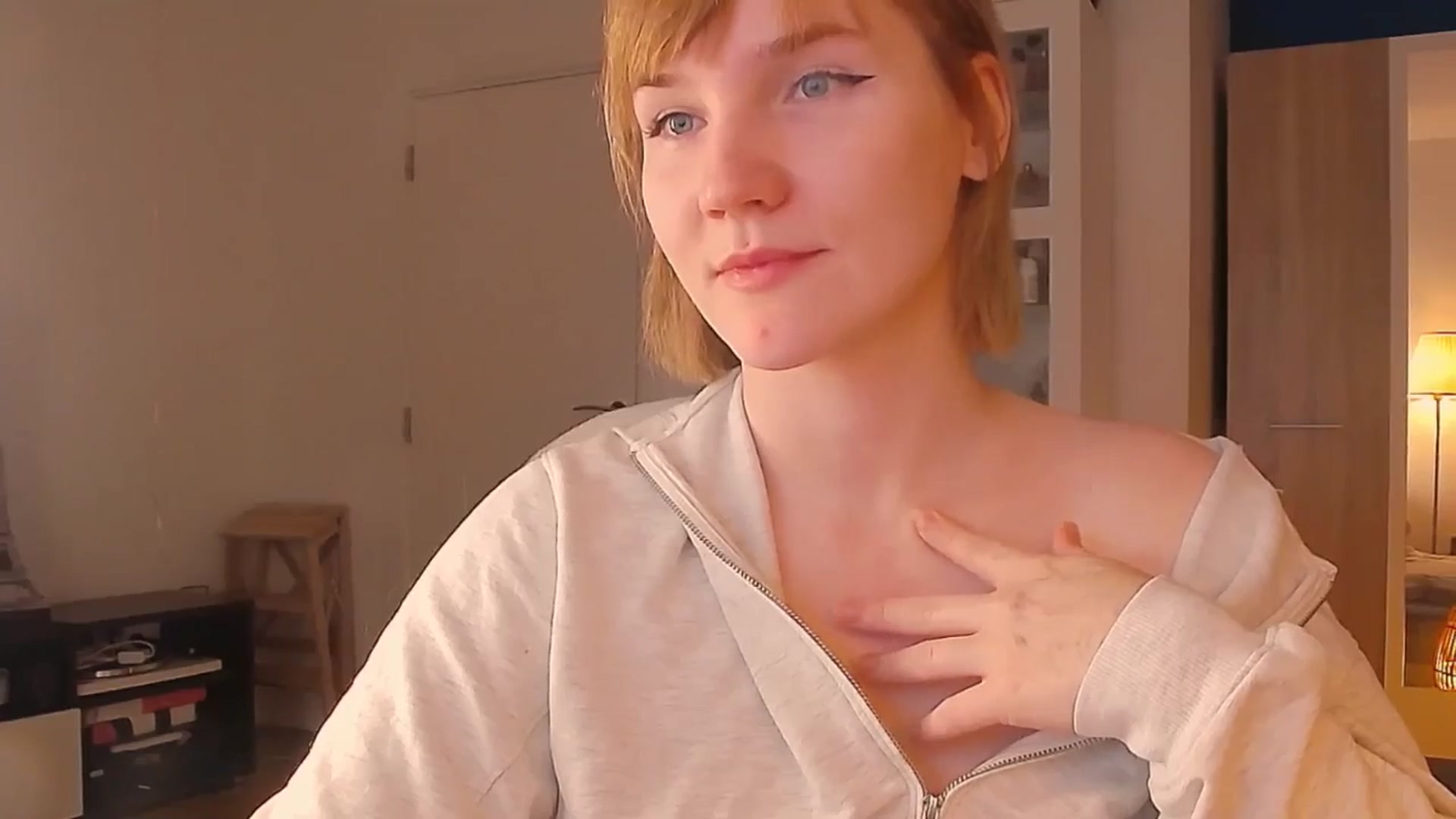 Gallery image thumbnail from ViTheGoddess's myfreecams stream on, 04/08/2026, 21:38 image 20 of 20