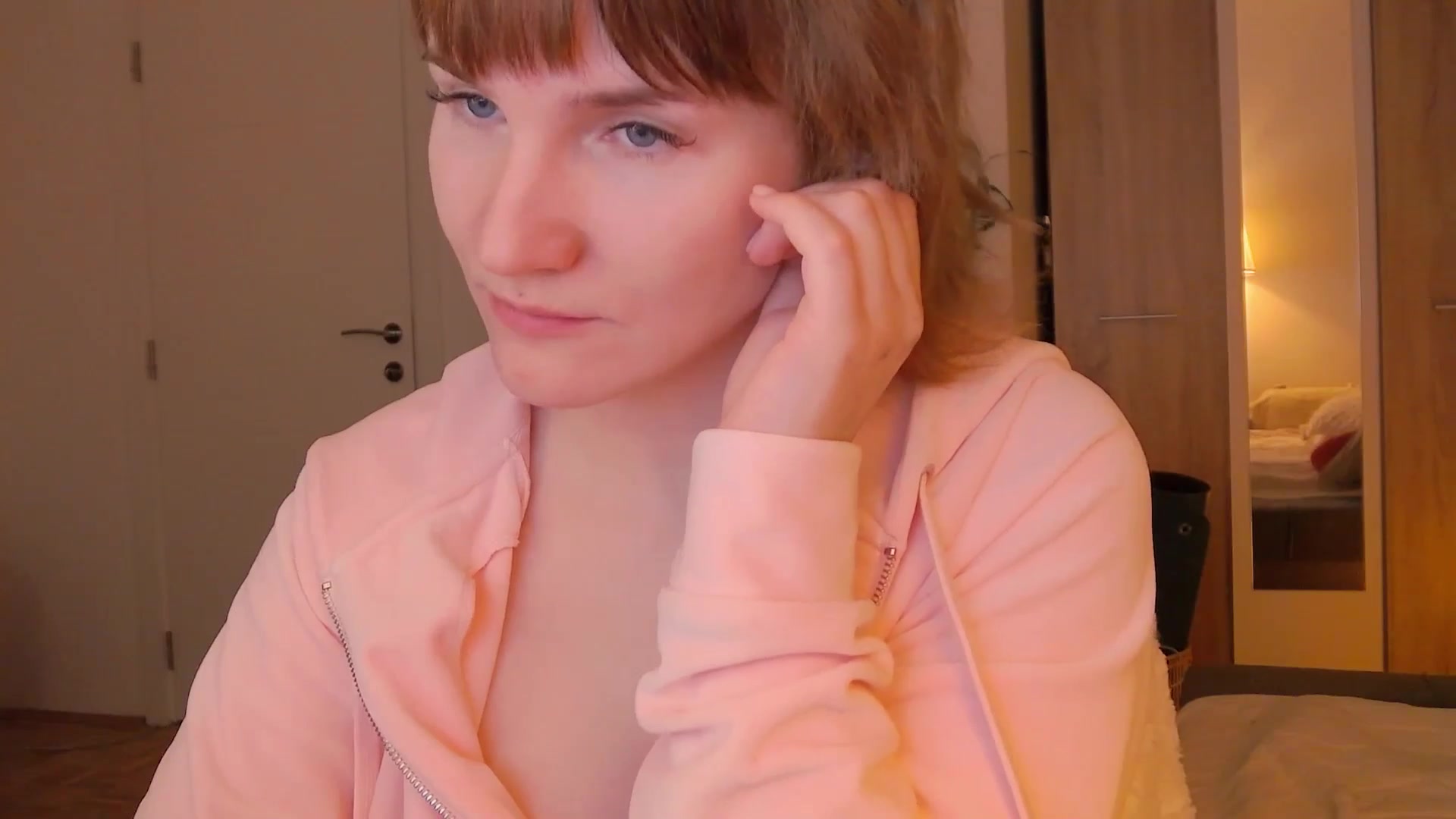 Gallery image thumbnail from ViTheGoddess's myfreecams stream on, 04/29/2026, 06:47 image 14 of 20