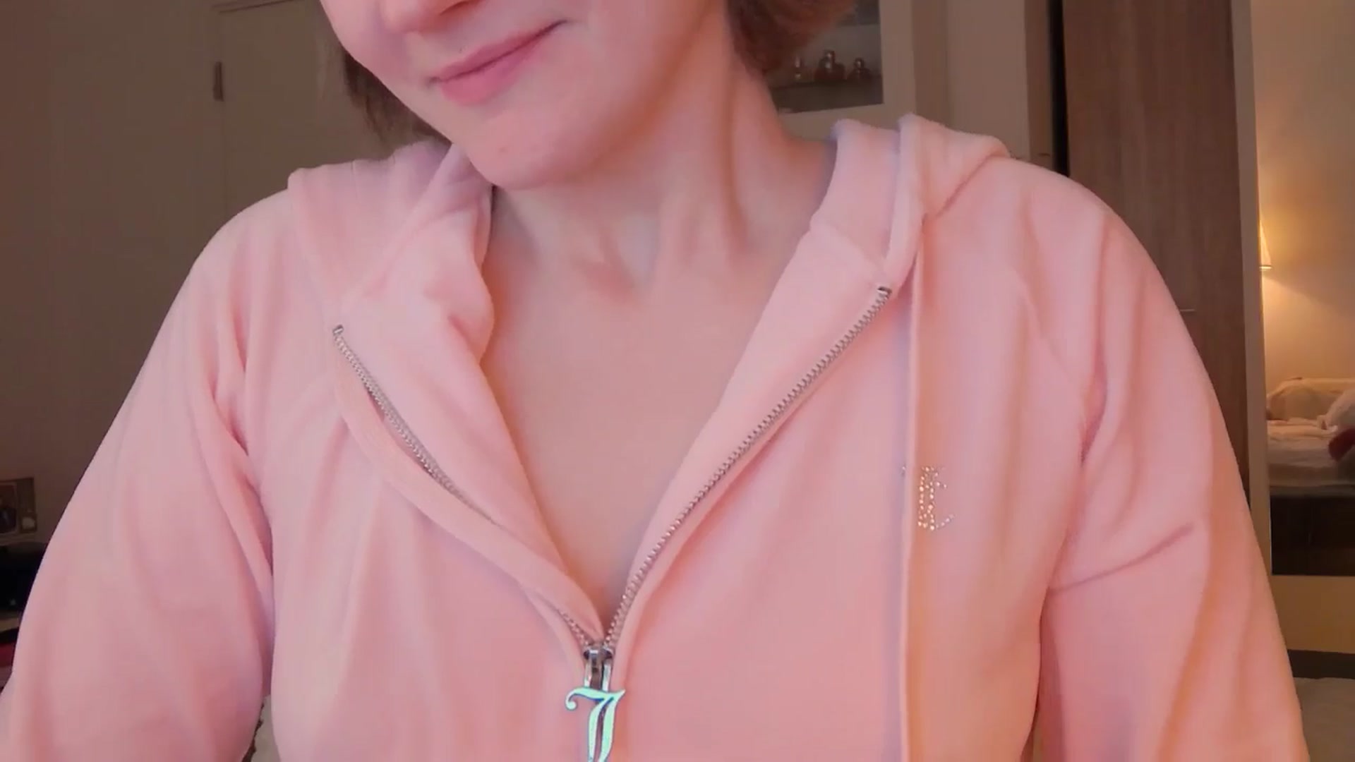 Gallery image thumbnail from ViTheGoddess's myfreecams stream on, 04/29/2026, 08:07 image 10 of 20