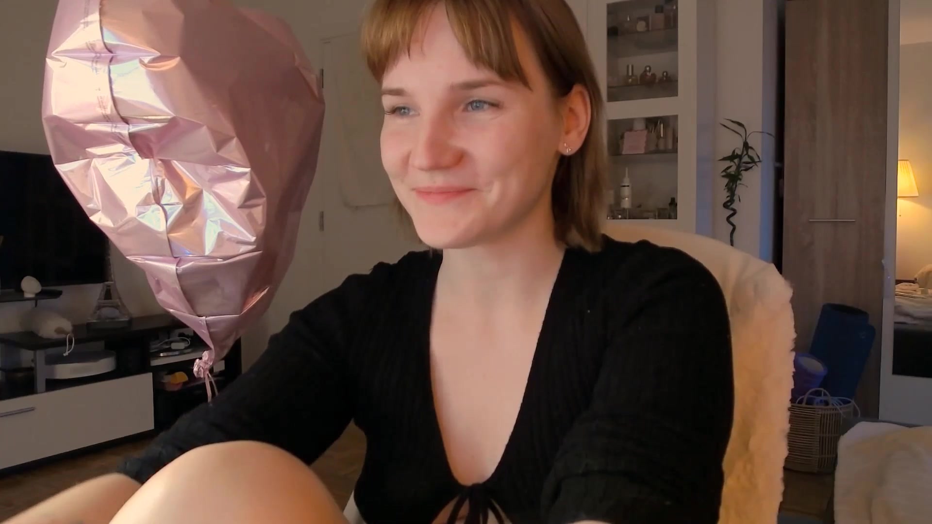 Gallery image thumbnail from ViTheGoddess's myfreecams stream on, 05/07/2026, 17:51 image 20 of 20