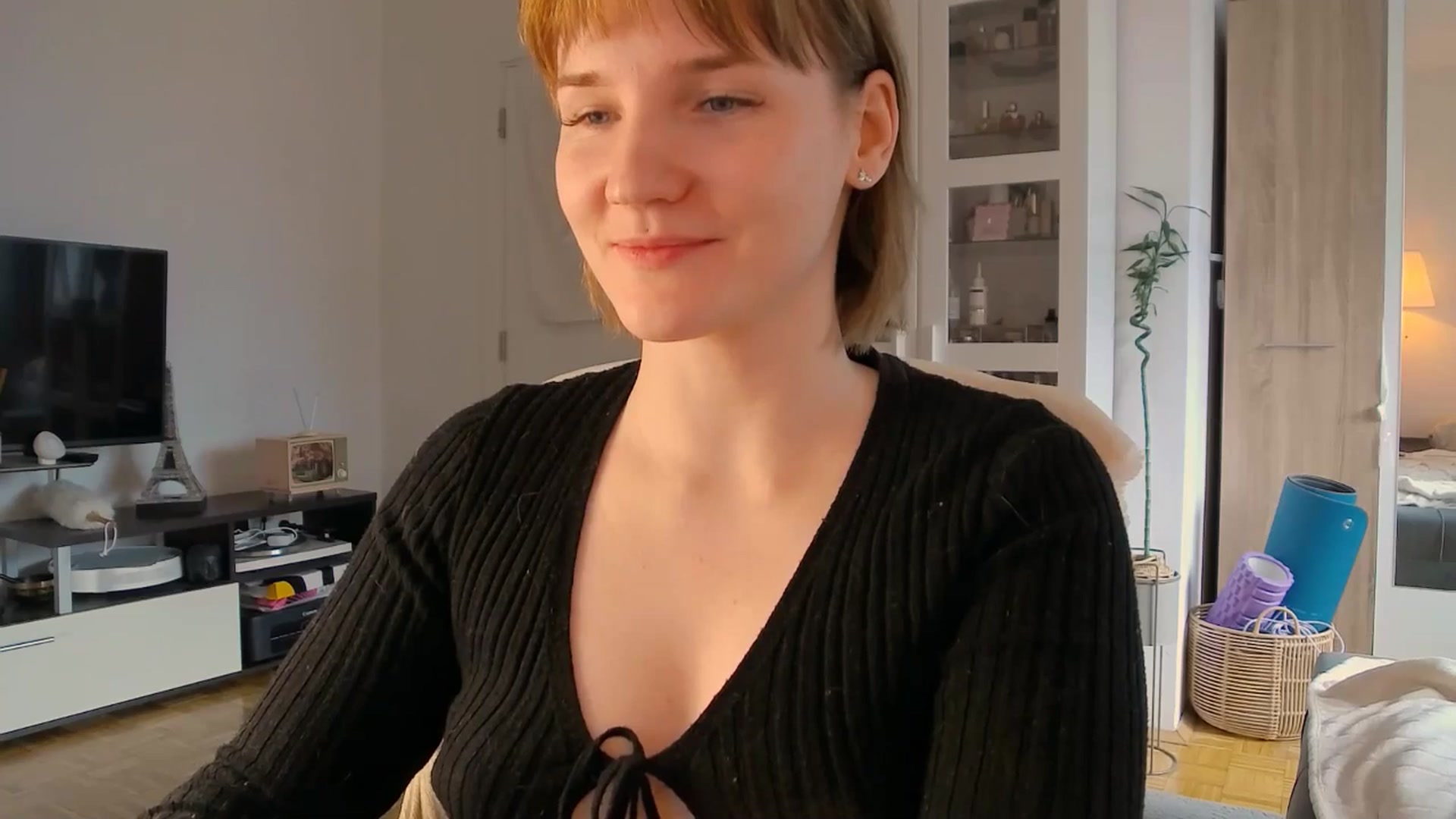 Gallery image thumbnail from ViTheGoddess's myfreecams stream on, 05/07/2026, 17:51 image 3 of 20