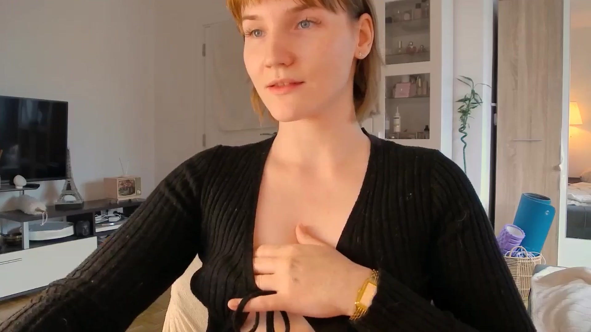 Gallery image thumbnail from ViTheGoddess's myfreecams stream on, 05/07/2026, 17:51 image 4 of 20