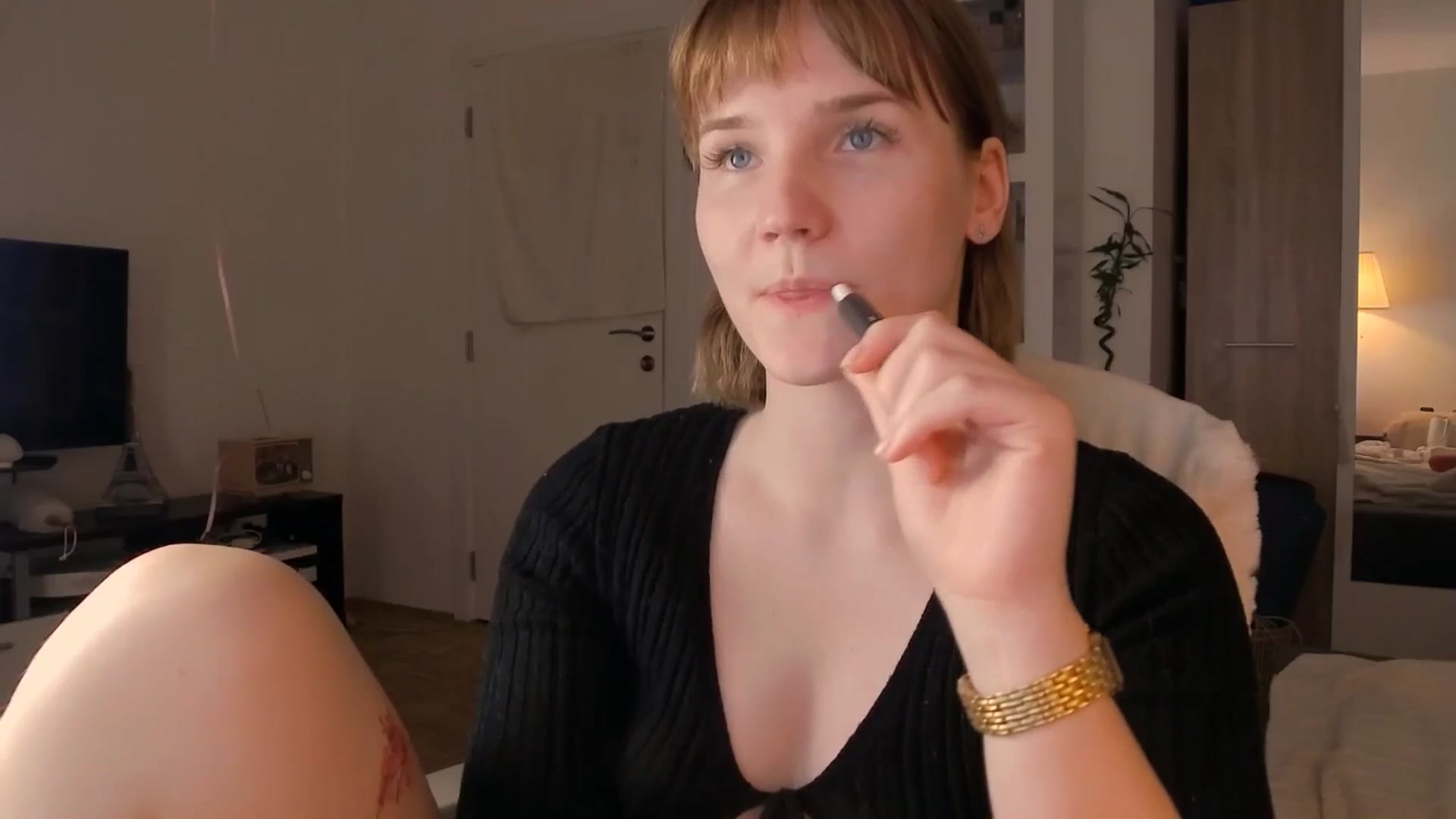 Gallery image thumbnail from ViTheGoddess's myfreecams stream on, 05/07/2026, 18:23 image 12 of 20