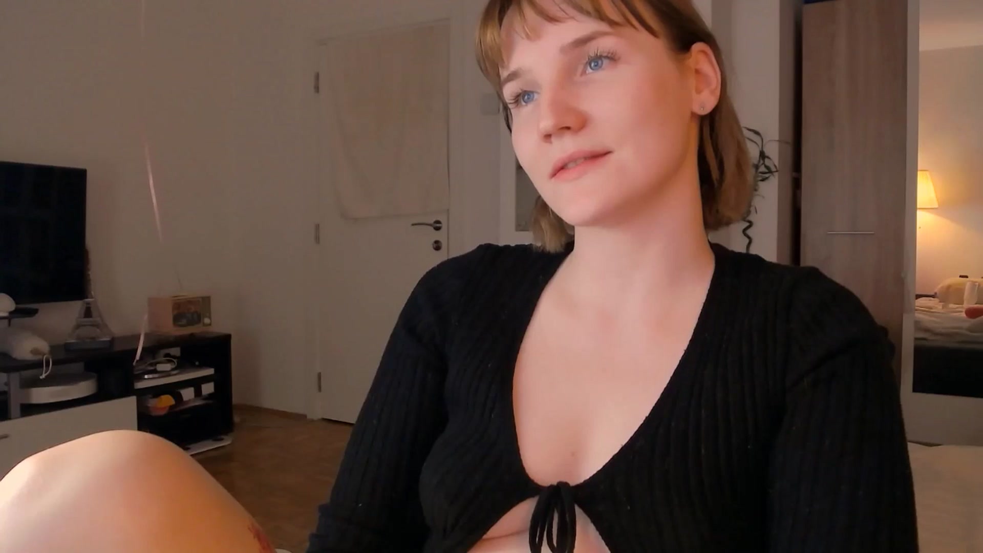 Gallery image thumbnail from ViTheGoddess's myfreecams stream on, 05/07/2026, 18:23 image 20 of 20