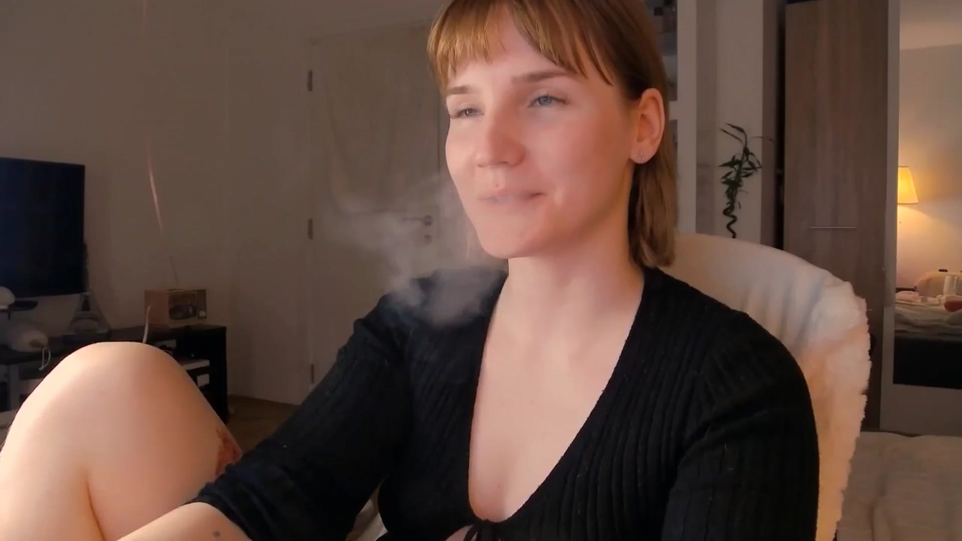 Gallery image thumbnail from ViTheGoddess's myfreecams stream on, 05/07/2026, 18:23 image 13 of 20