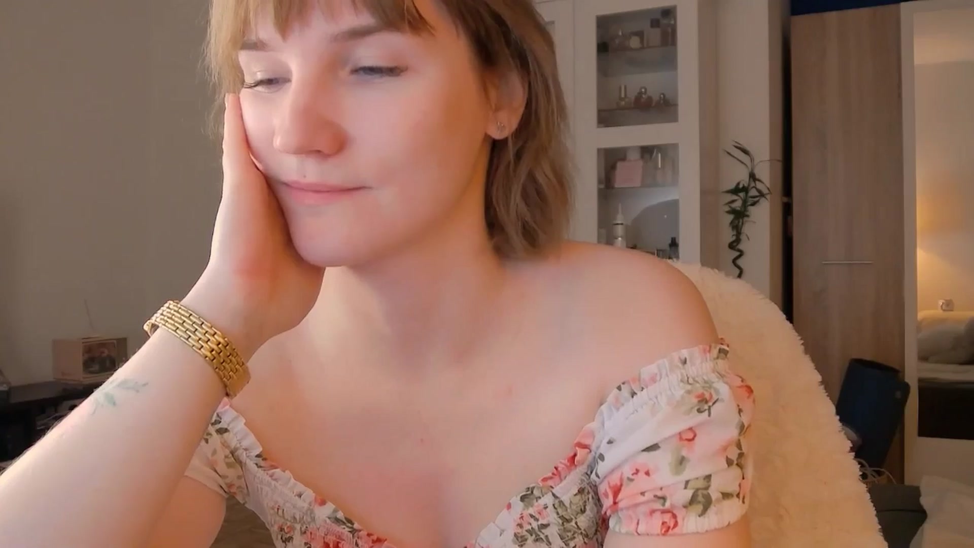 Gallery image thumbnail from ViTheGoddess's myfreecams stream on, 05/11/2026, 06:40 image 20 of 20