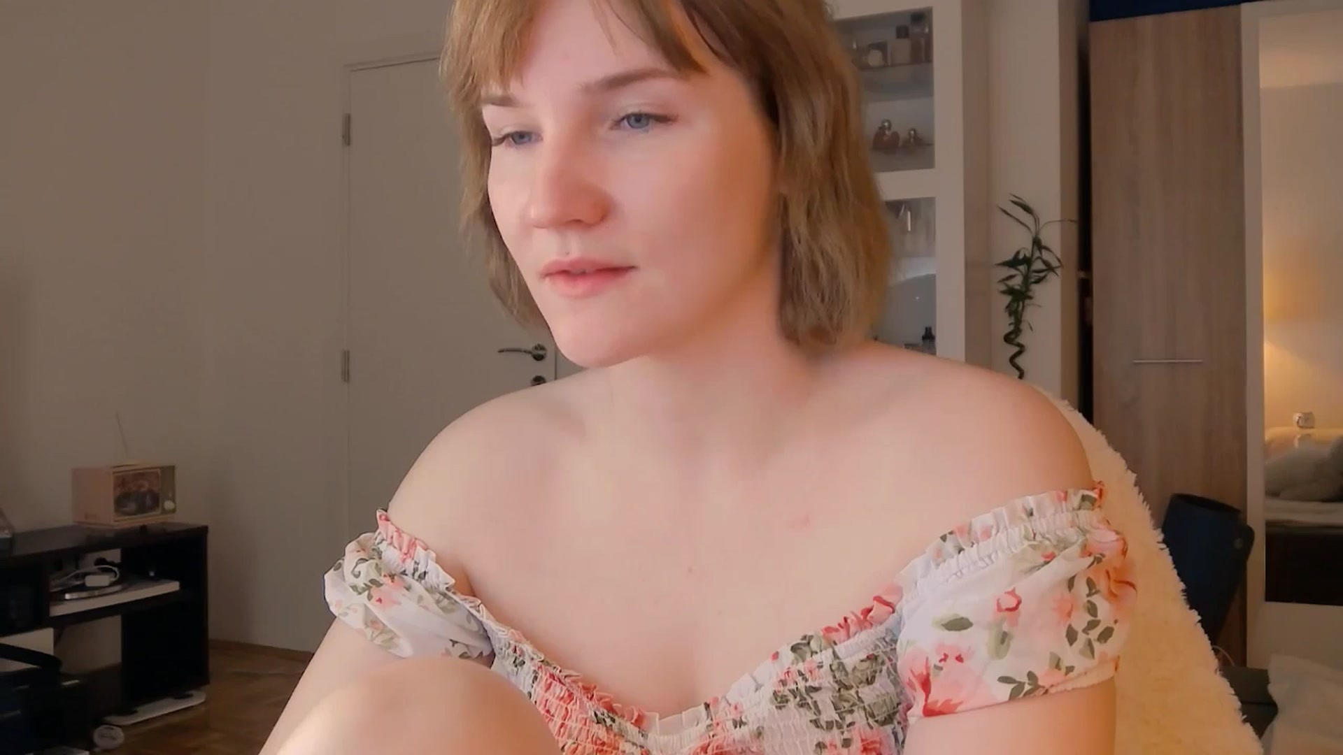 Gallery image thumbnail from ViTheGoddess's myfreecams stream on, 05/11/2026, 06:40 image 12 of 20