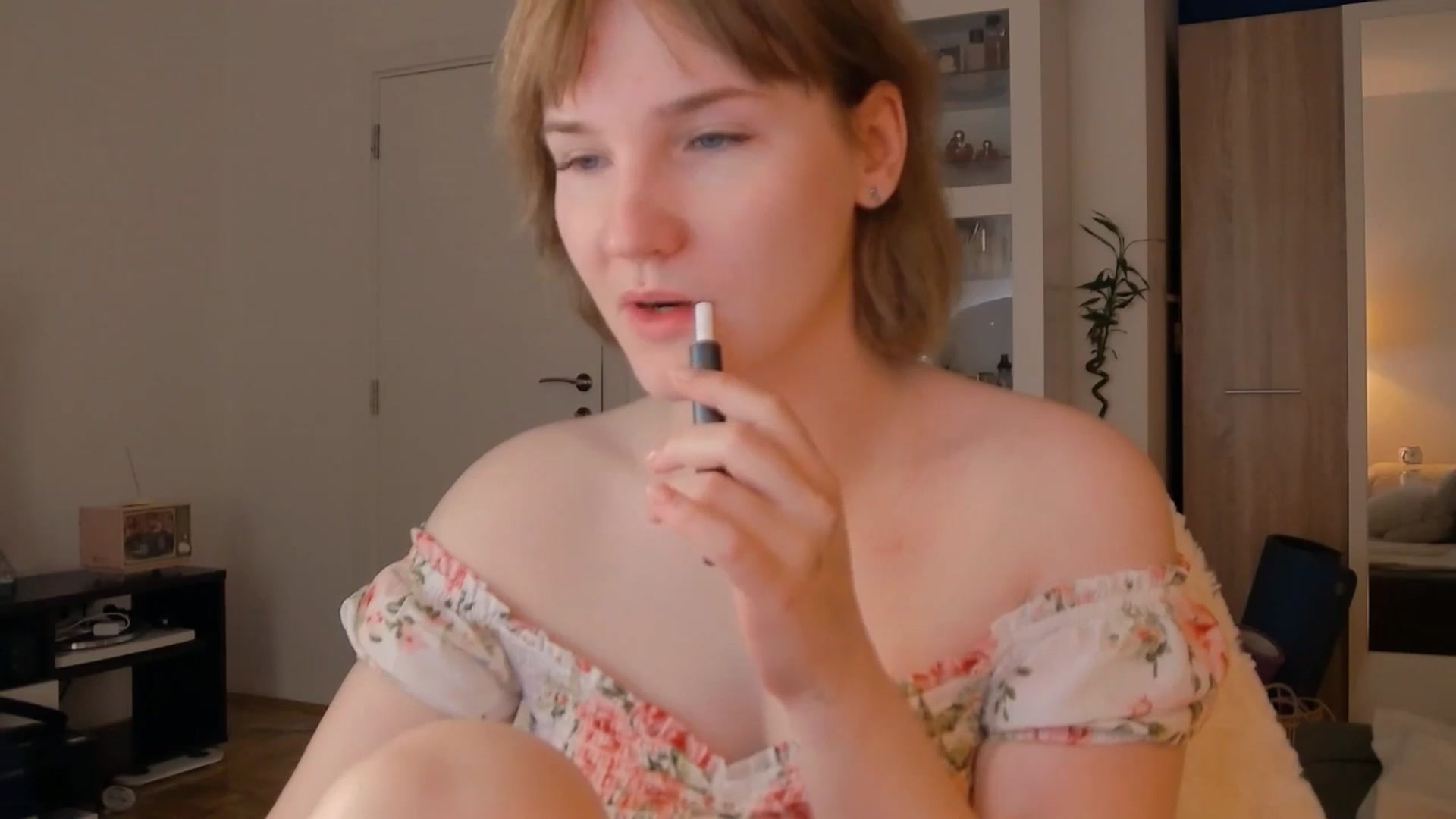 Gallery image thumbnail from ViTheGoddess's myfreecams stream on, 05/11/2026, 06:40 image 5 of 20