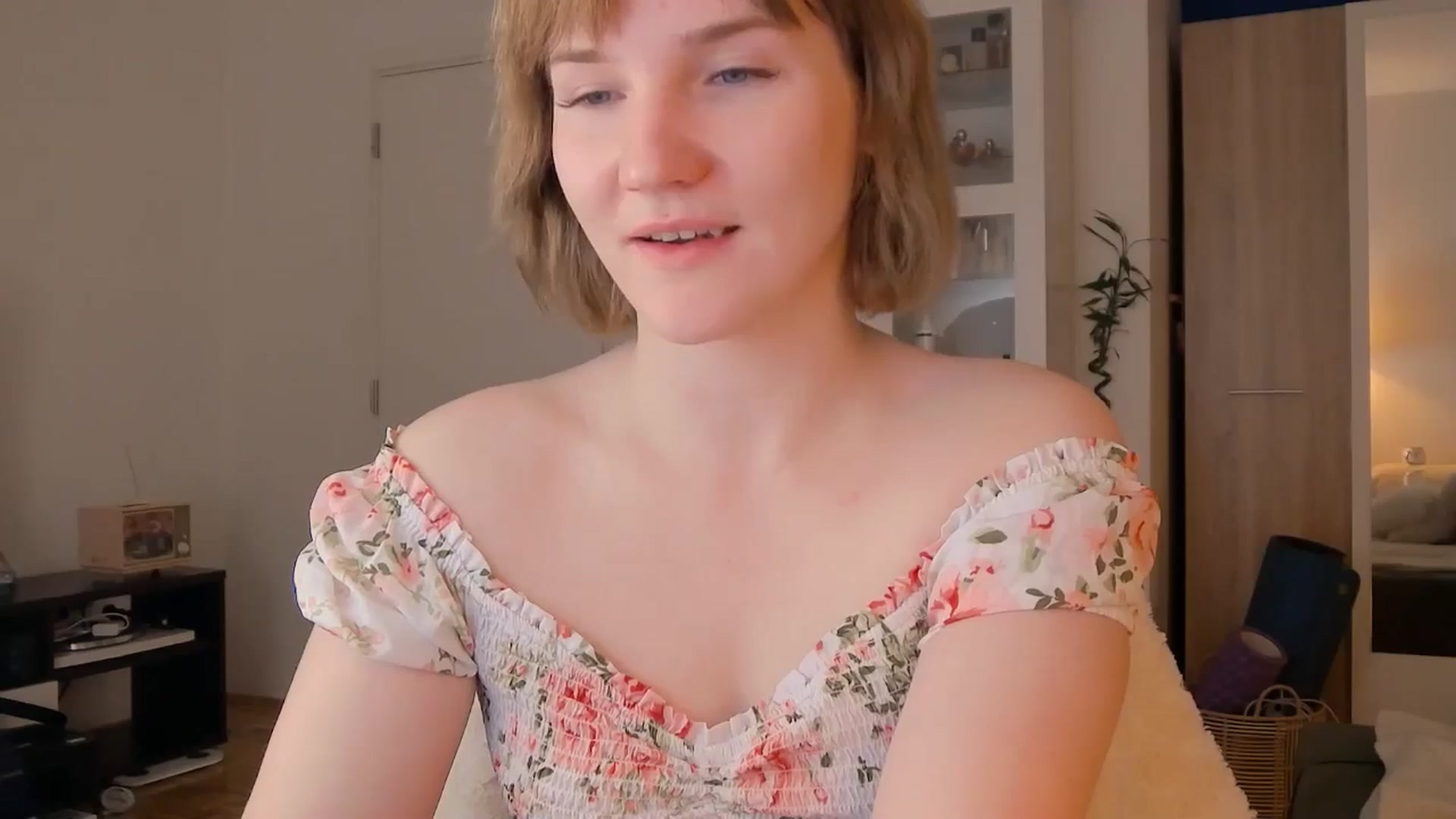 Gallery image thumbnail from ViTheGoddess's myfreecams stream on, 05/11/2026, 06:40 image 13 of 20
